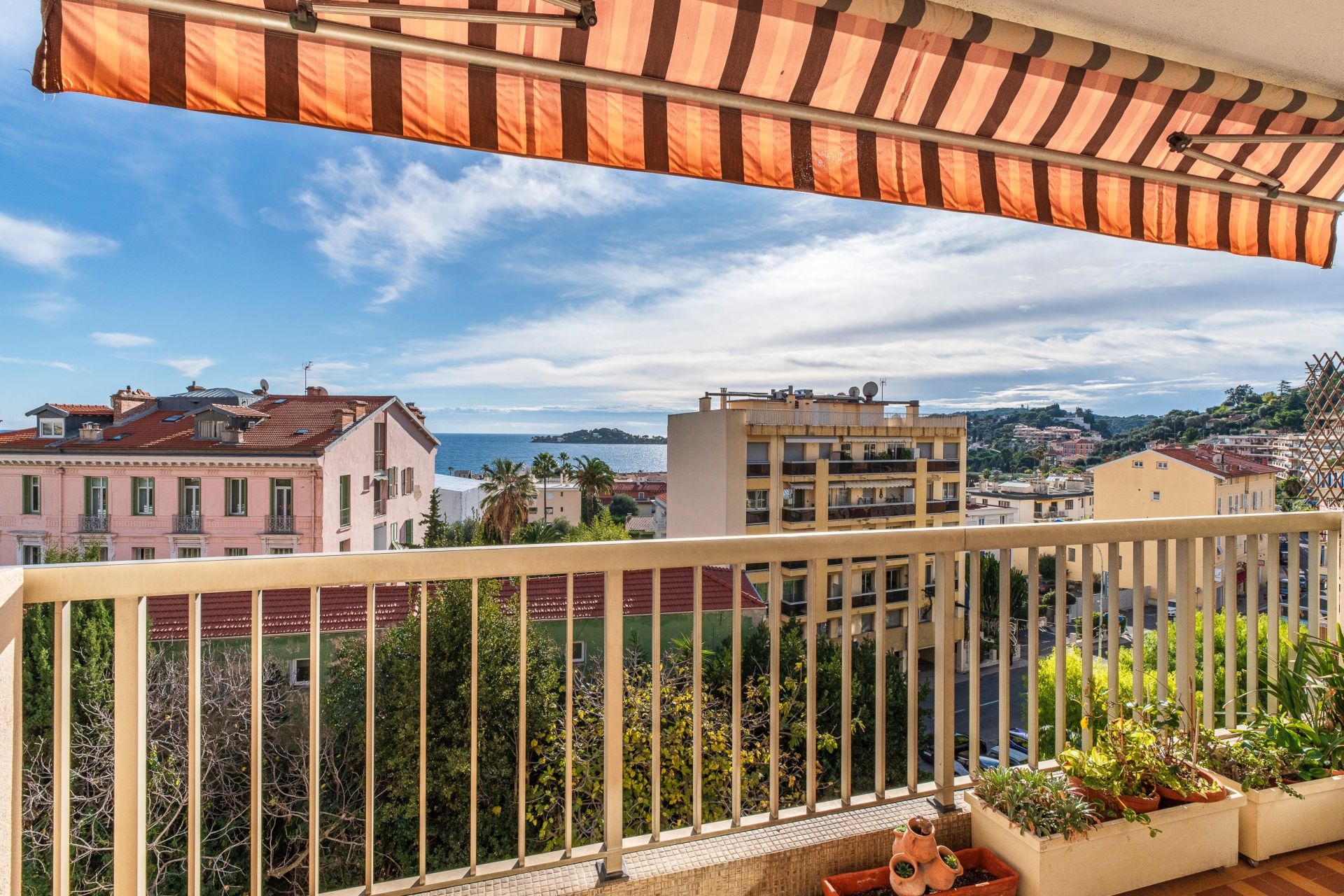 luxury apartment 3 Rooms for sale on BEAULIEU SUR MER (06310)