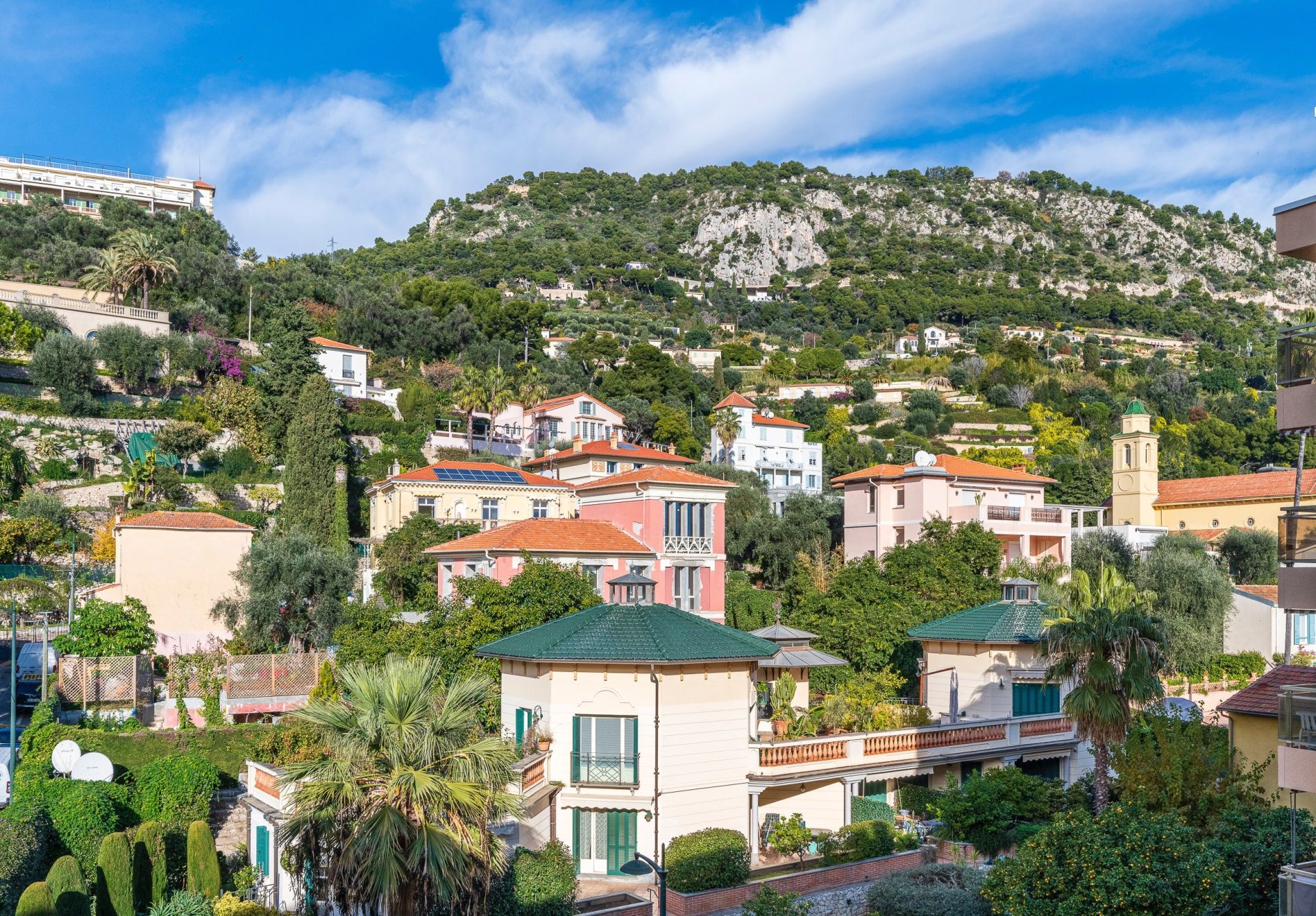 luxury apartment 3 Rooms for sale on BEAULIEU SUR MER (06310)