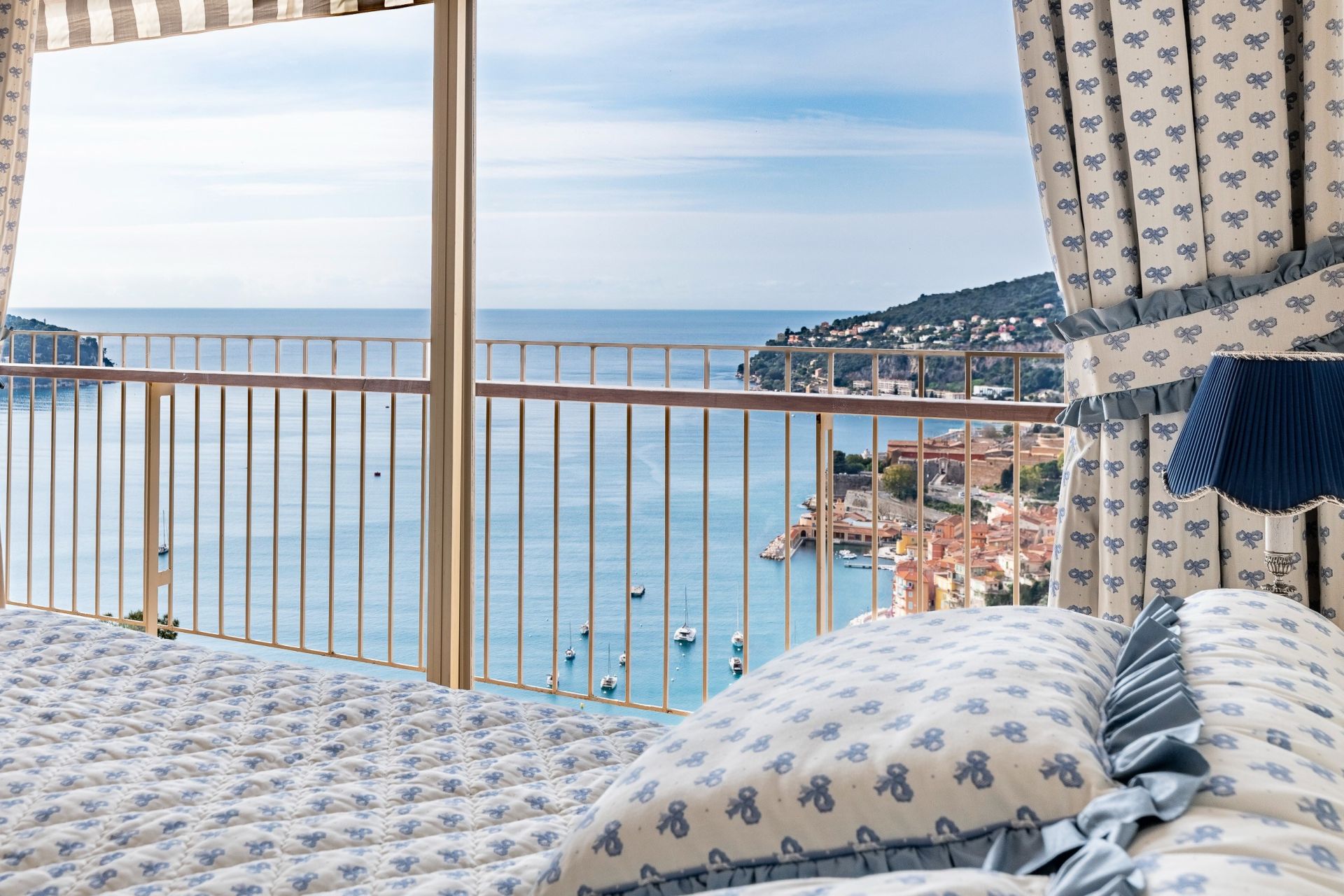 penthouse 4 Pièces en vente sur VILLEFRANCHE SUR MER (06230)