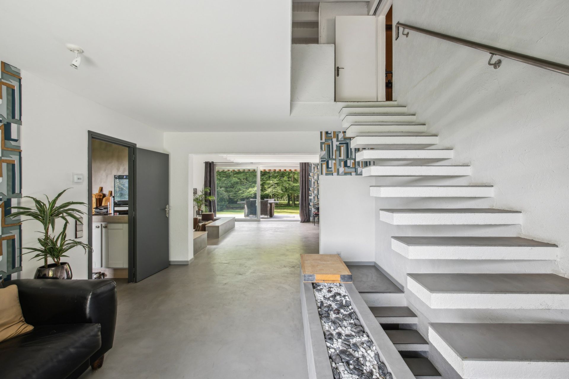 luxury house 10 Rooms for sale on CHEVREUSE (78460)