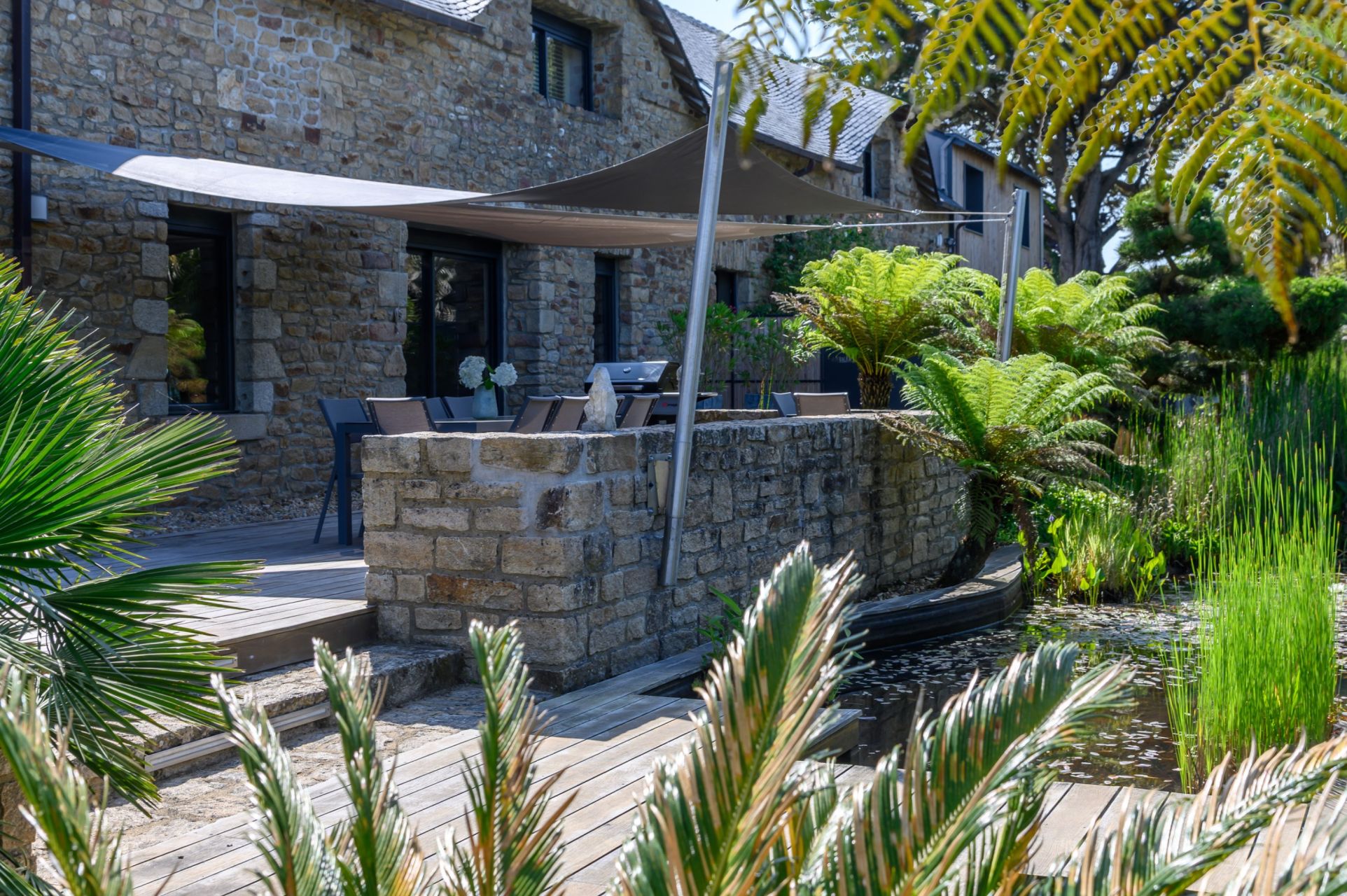 luxury long house 8 Rooms for seasonal rent on BADEN (56870)