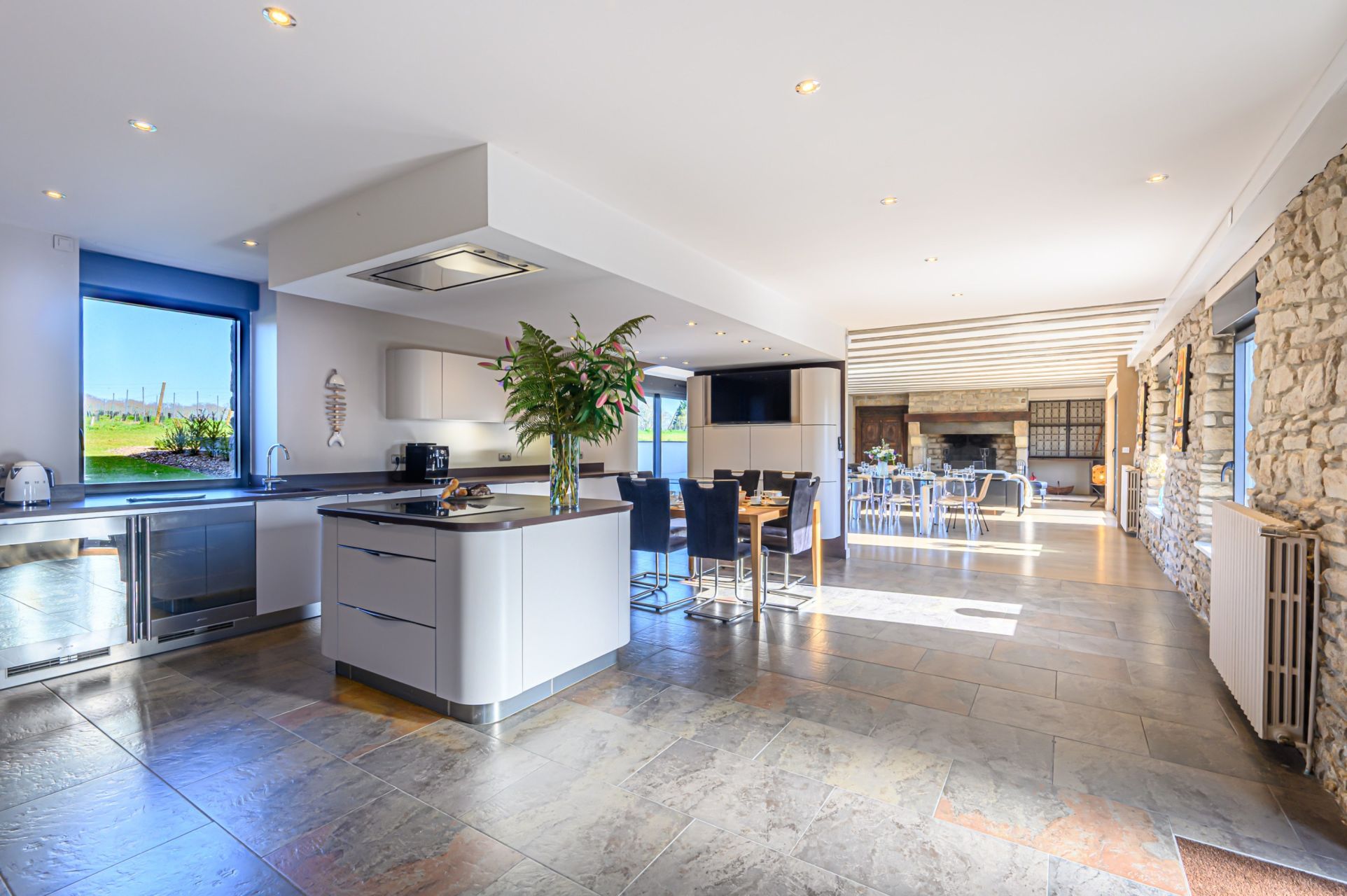 luxury long house 8 Rooms for seasonal rent on BADEN (56870)