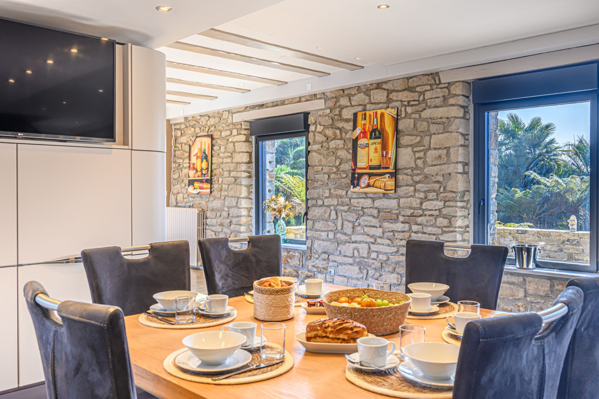 luxury long house 8 Rooms for seasonal rent on BADEN (56870)