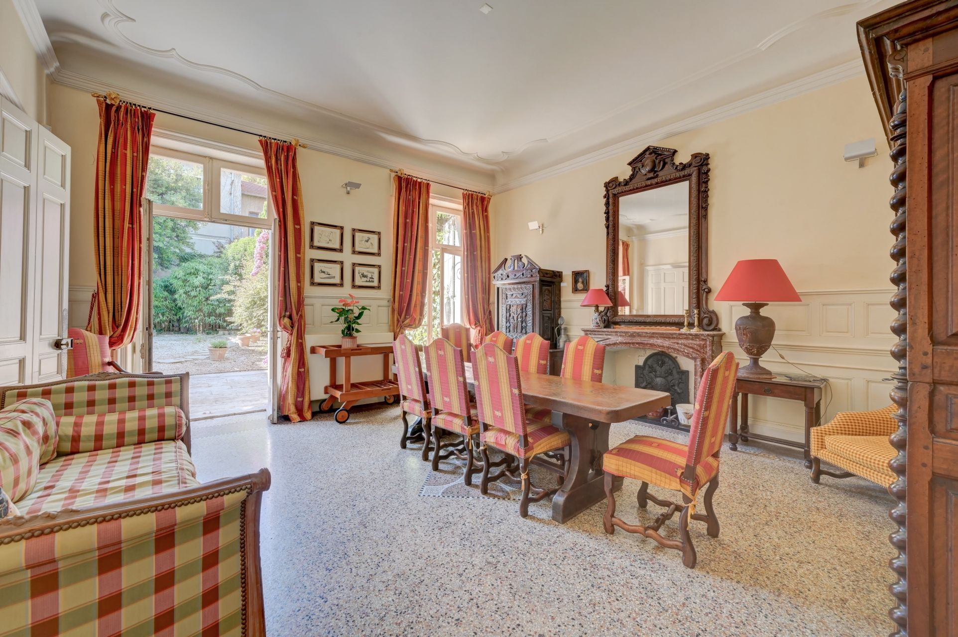 maison de luxe 13 Pièces en vente sur AVIGNON (84000)