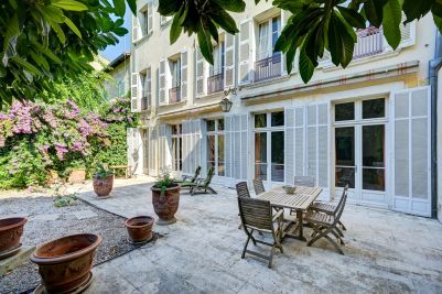 Vente Maison de luxe Avignon 13 Pièces 478 m²