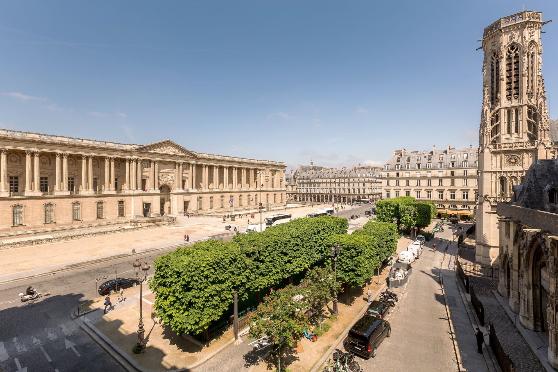 luxury apartment 4 Rooms for sale on PARIS (75001)