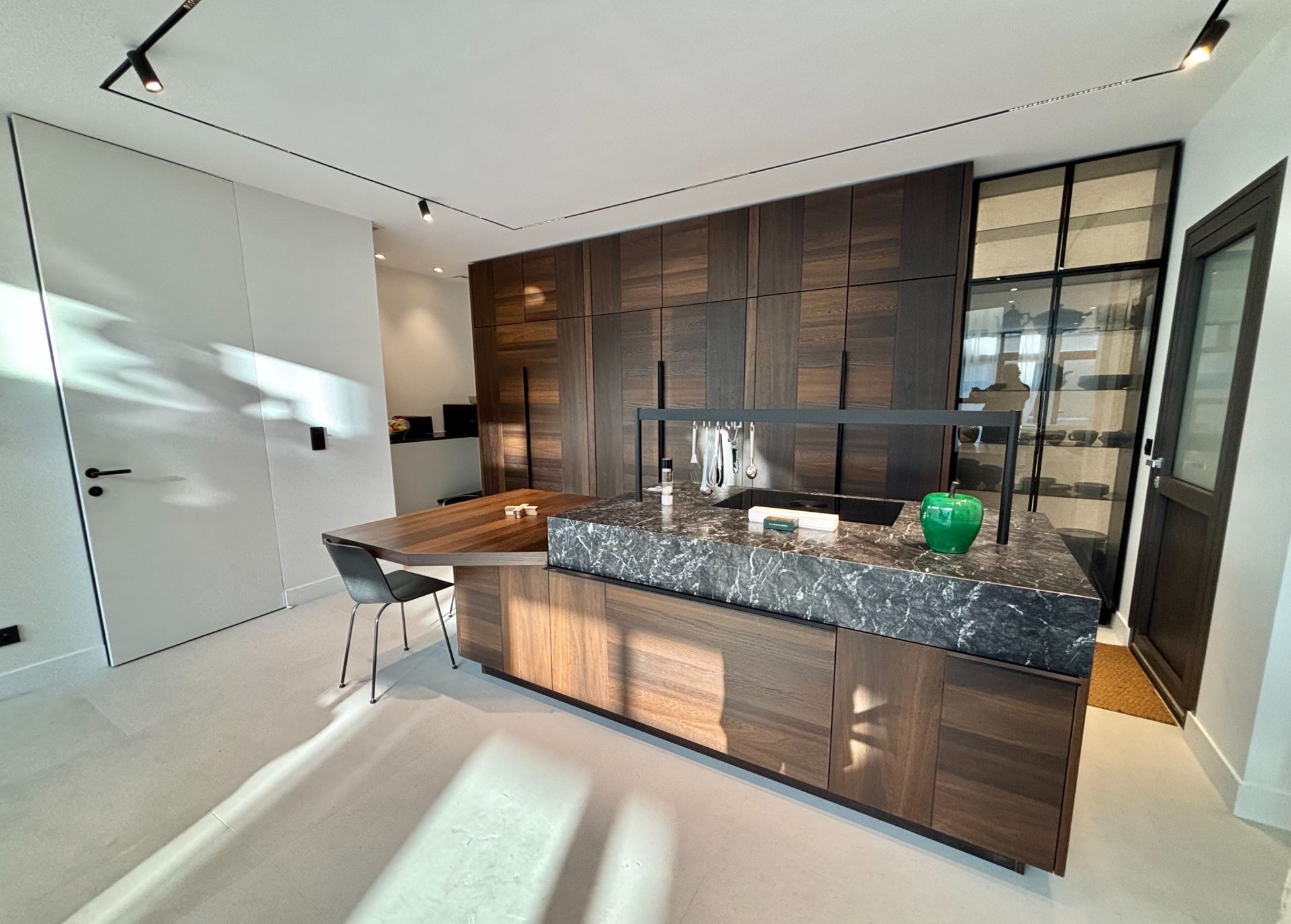 luxury house 9 Rooms for seasonal rent on TROUVILLE SUR MER (14360)