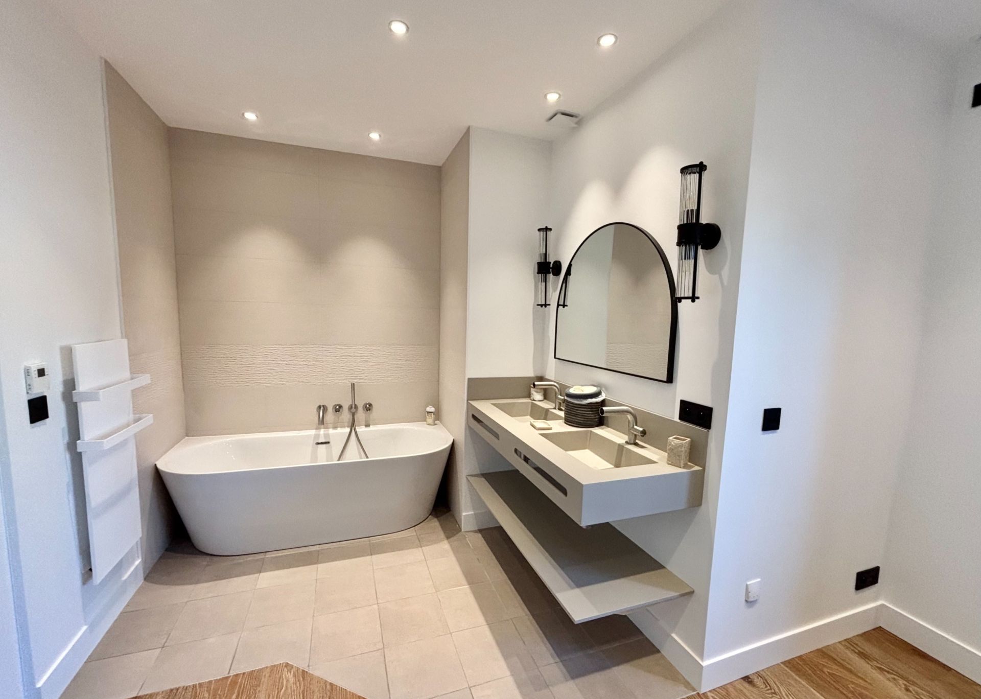 luxury house 9 Rooms for seasonal rent on TROUVILLE SUR MER (14360)