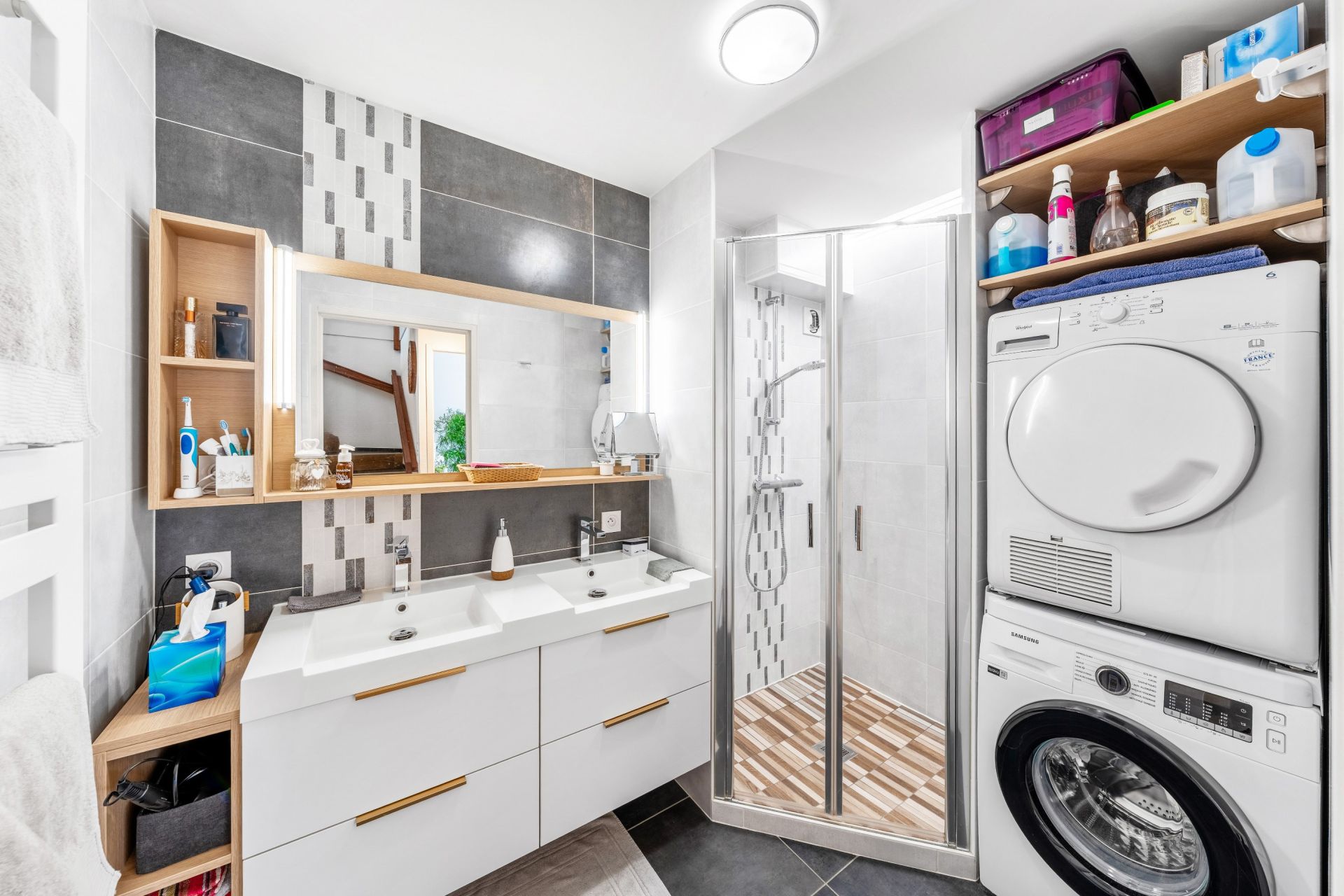 luxury apartment 5 Rooms for sale on AMPHION LES BAINS (74500)