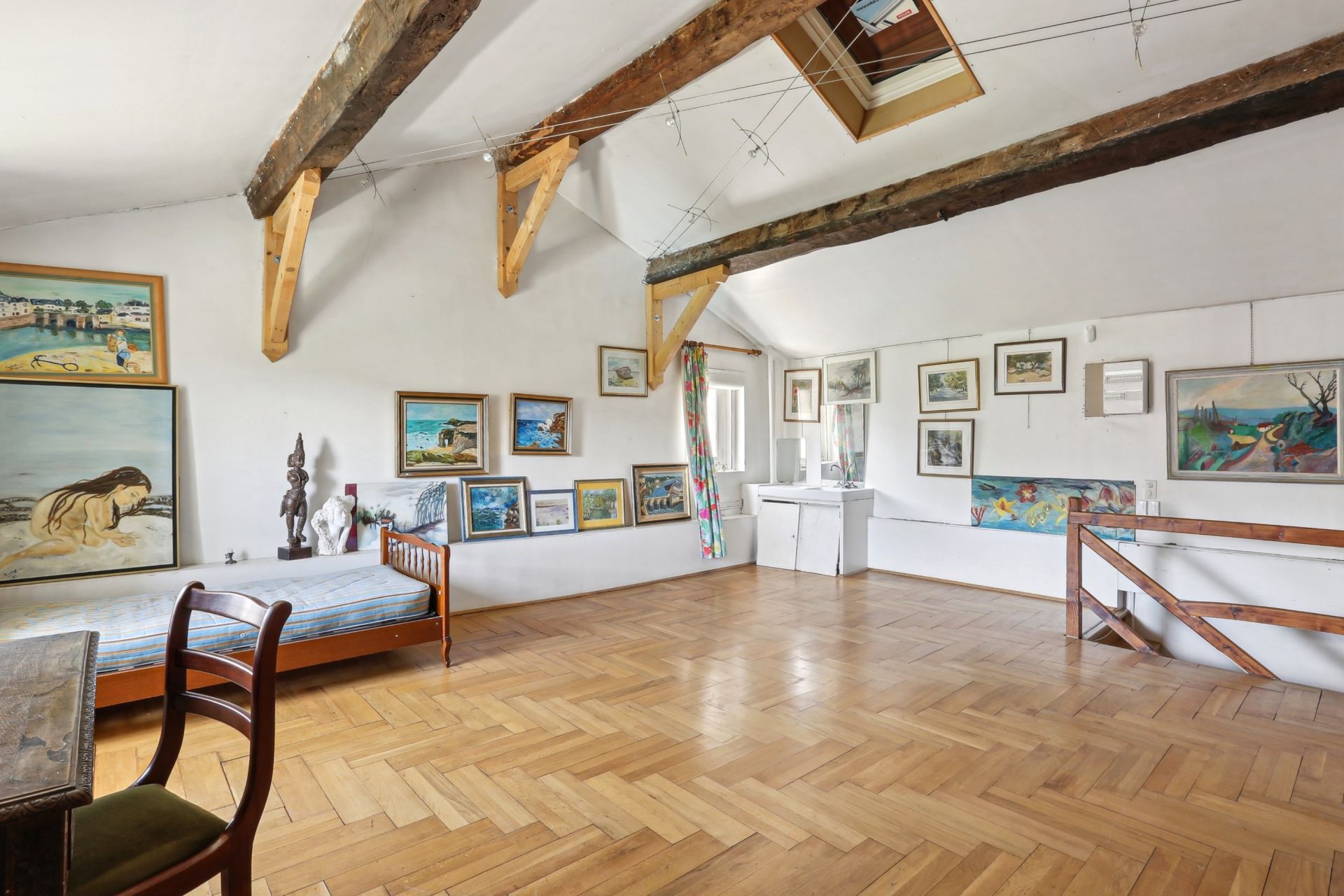 luxury house 9 Rooms for sale on LYON (69003)