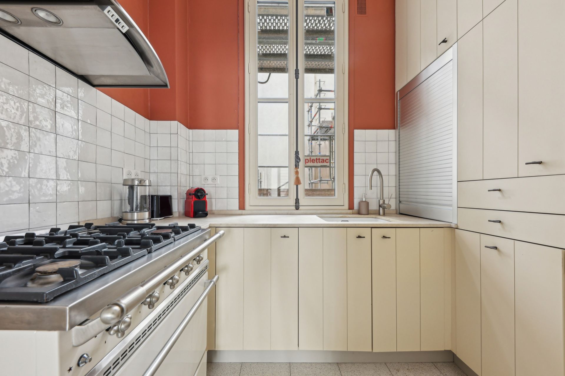 luxury apartment 2 Rooms for sale on PARIS (75004)