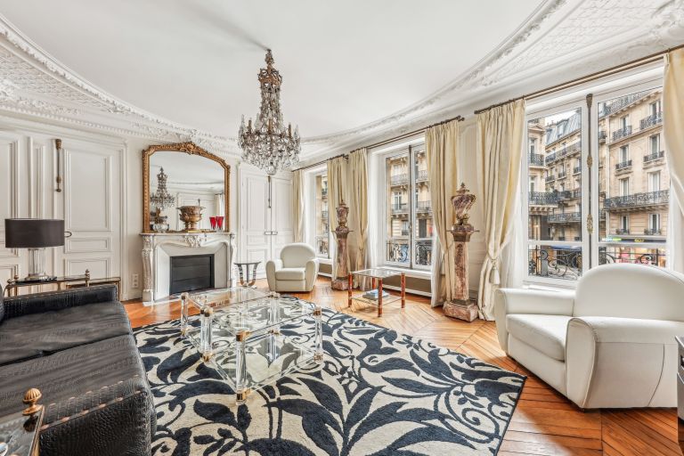 luxury apartment 5 Rooms for sale on PARIS (75006)