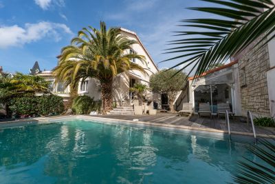 Sale Luxury house Royan 9 Rooms 240 m²