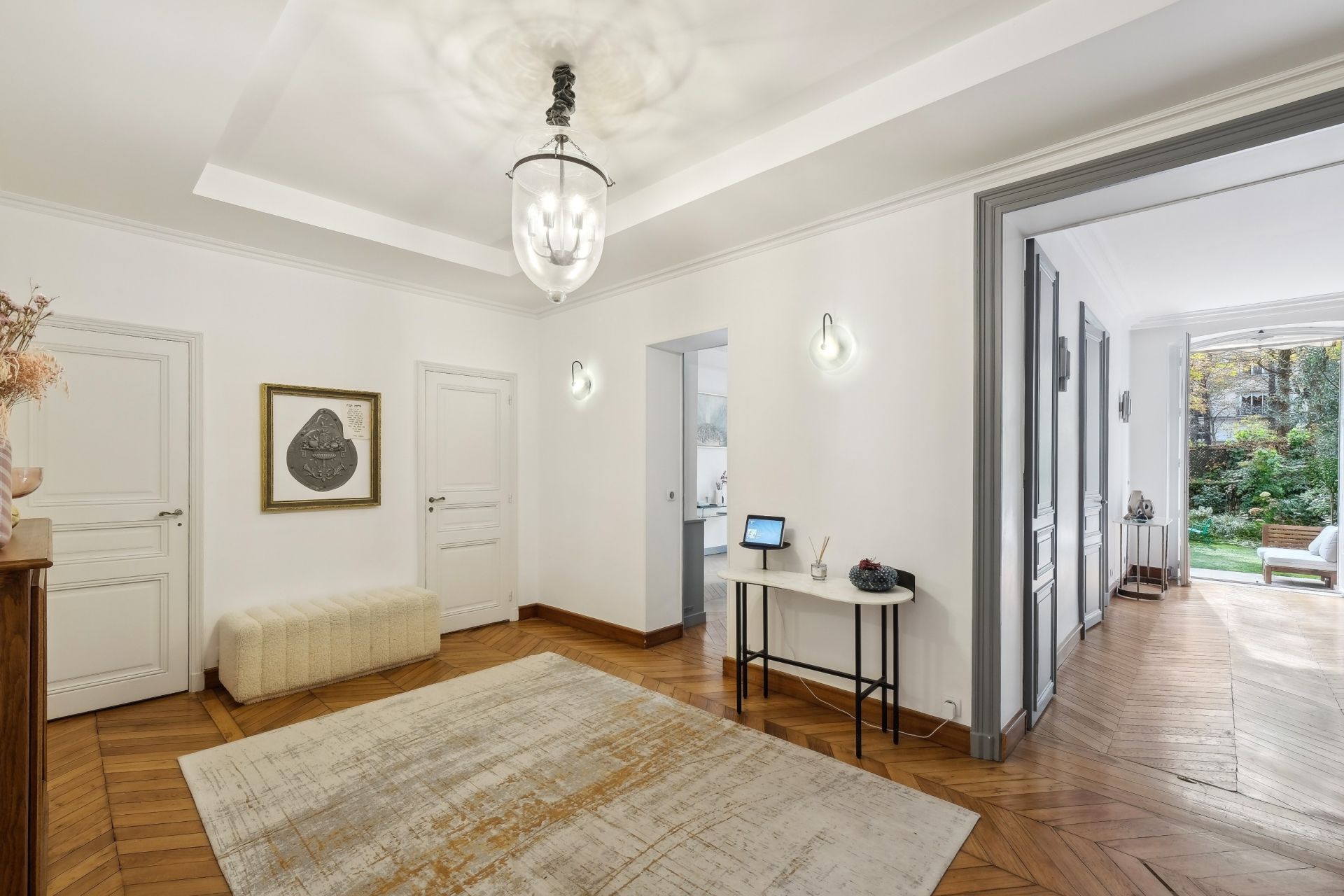 luxury apartment 6 Rooms for sale on PARIS (75016)