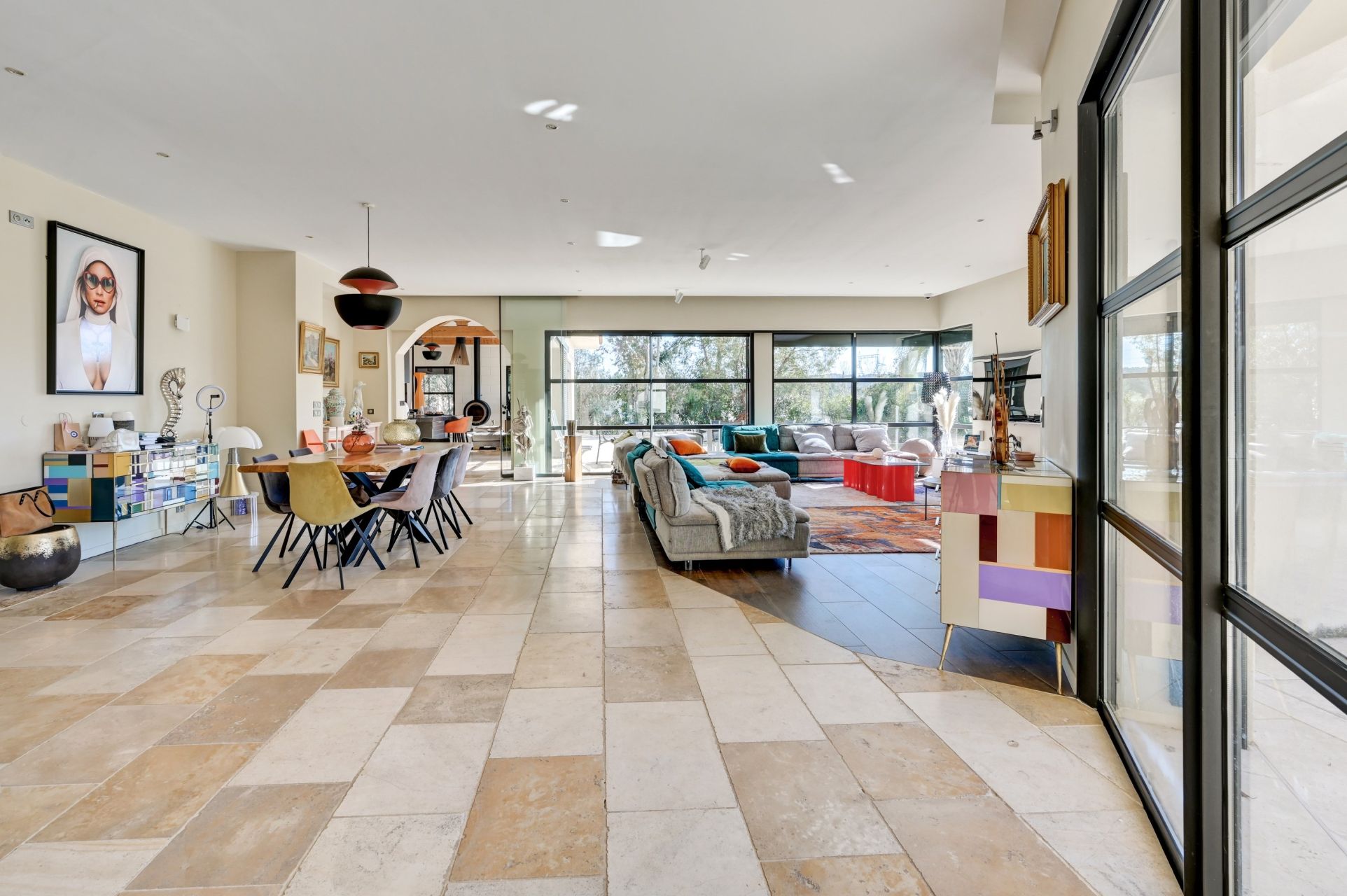 luxury house 6 Rooms for sale on AIX EN PROVENCE (13100)
