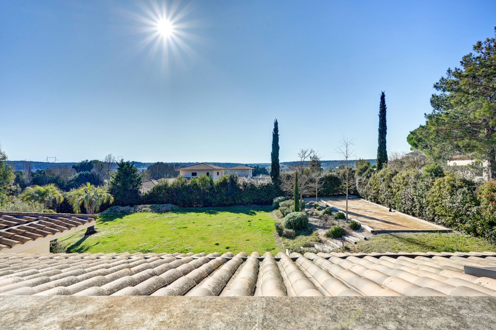 luxury house 6 Rooms for sale on AIX EN PROVENCE (13100)