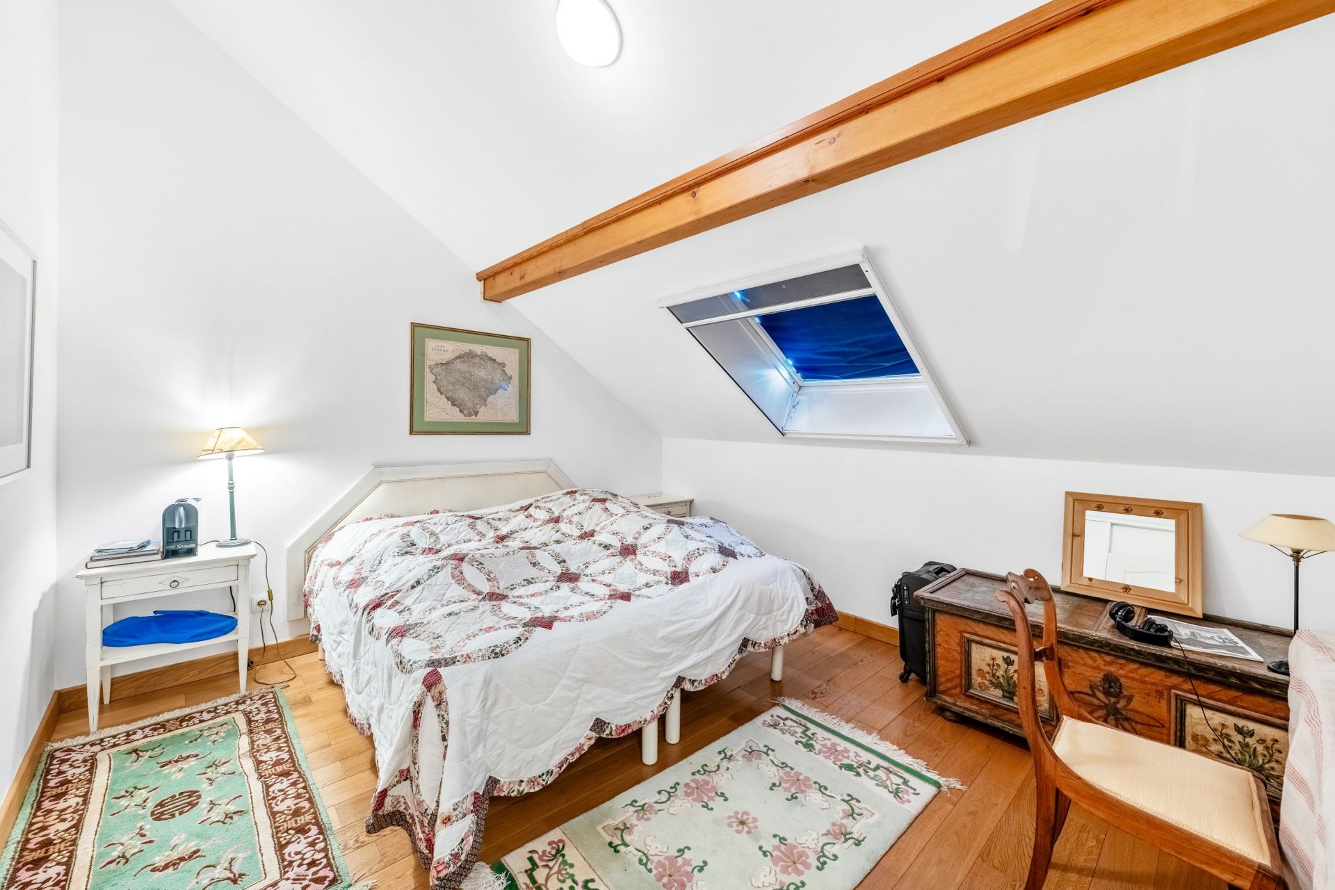 luxury apartment 4 Rooms for sale on PUBLIER (74500)