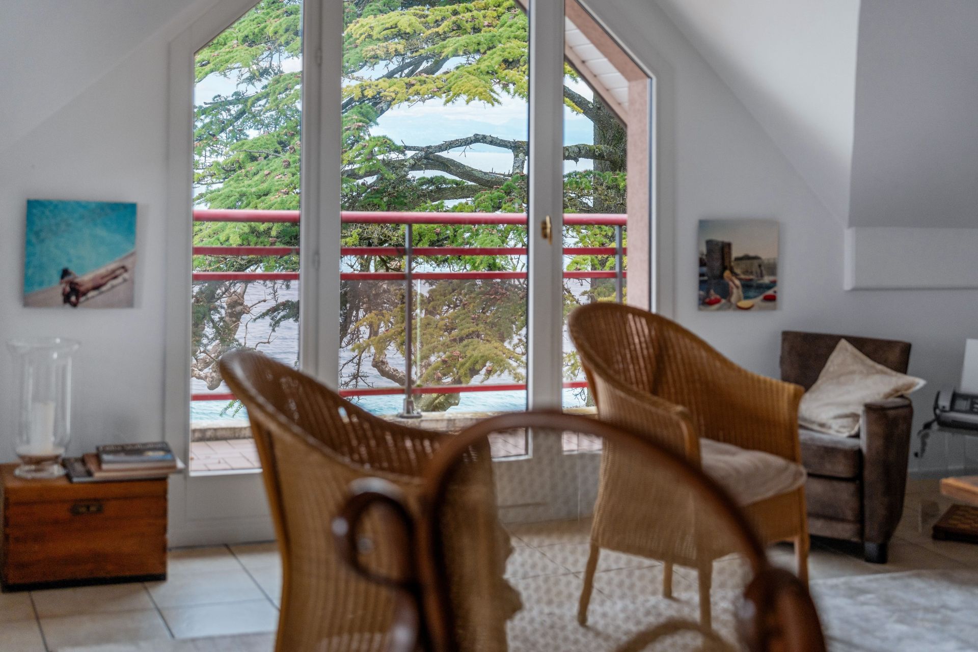 luxury apartment 4 Rooms for sale on PUBLIER (74500)