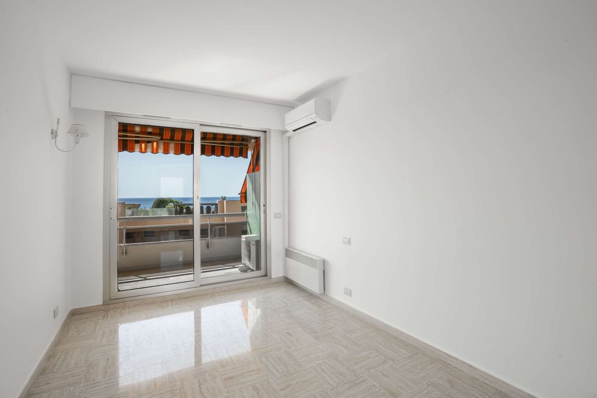 luxury apartment 2 Rooms for sale on MONACO (98000)