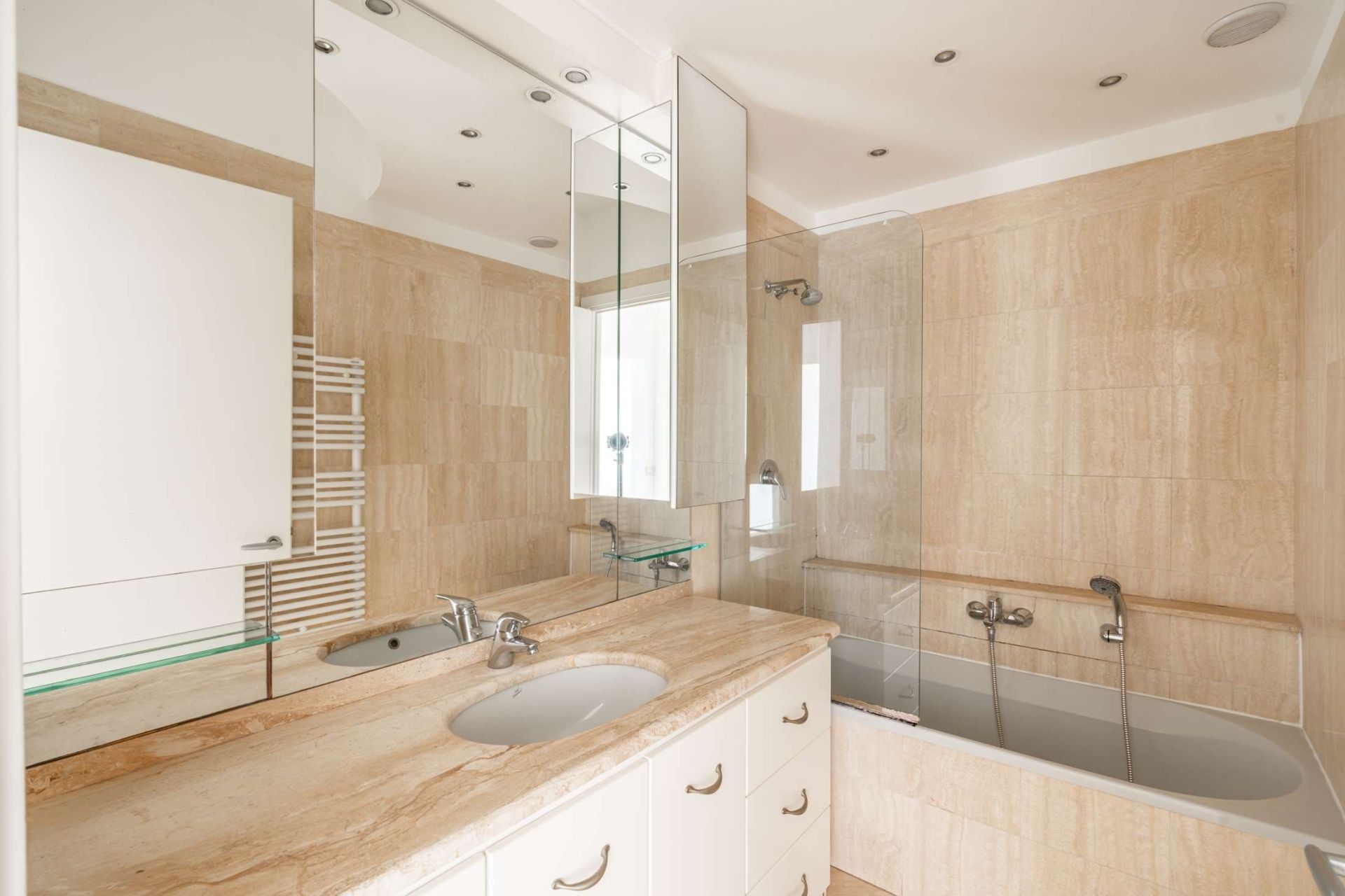 luxury apartment 2 Rooms for sale on MONACO (98000)