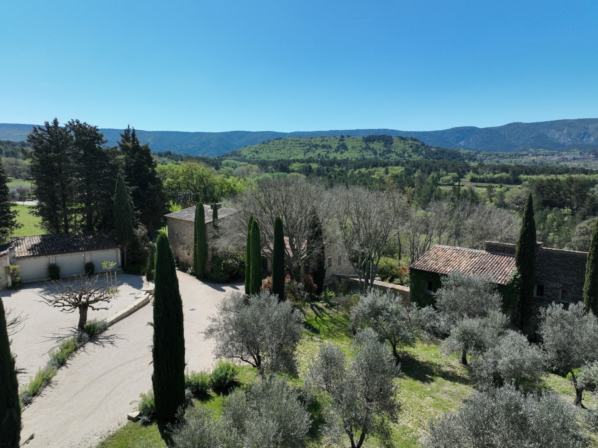 propriété de luxe 15 Pièces en vente sur MENERBES (84560)