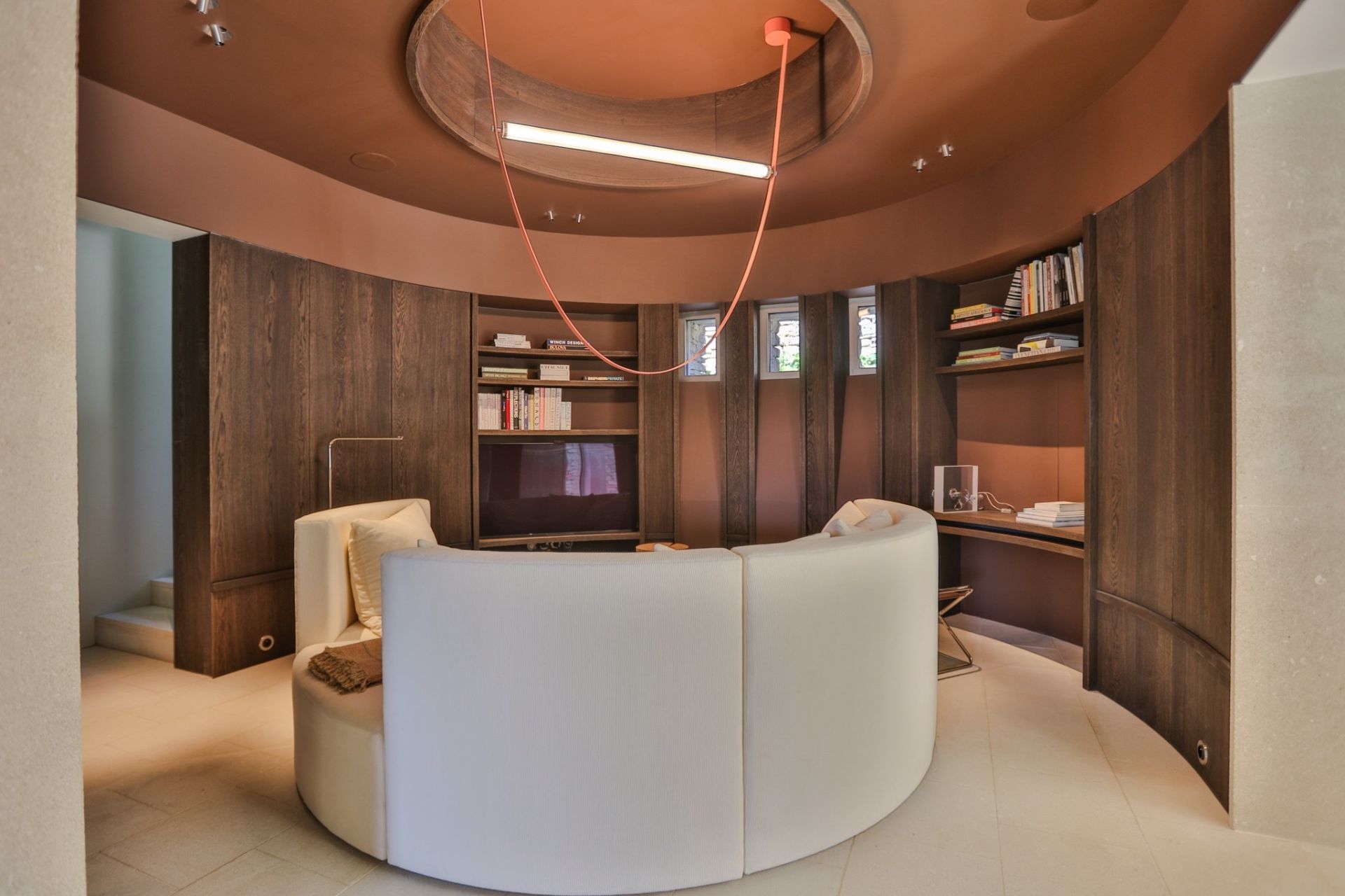 luxury property 15 Rooms for sale on MENERBES (84560)