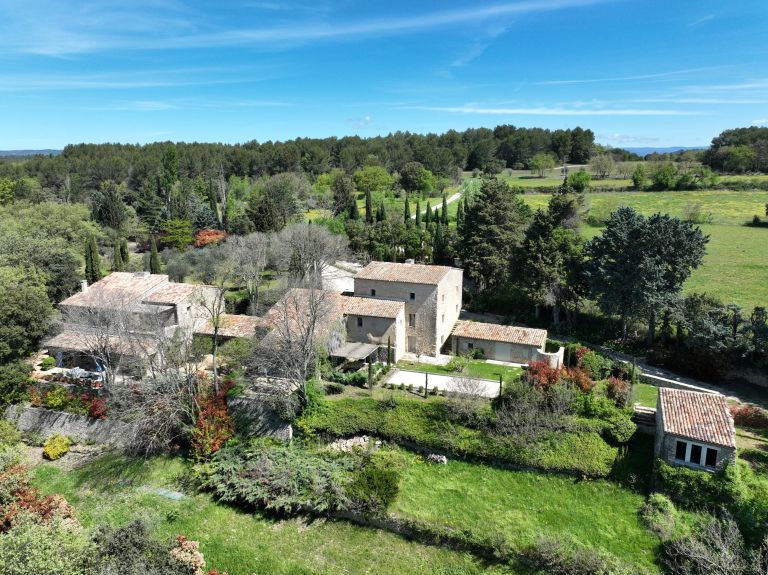 propriété de luxe 15 Pièces en vente sur MENERBES (84560)