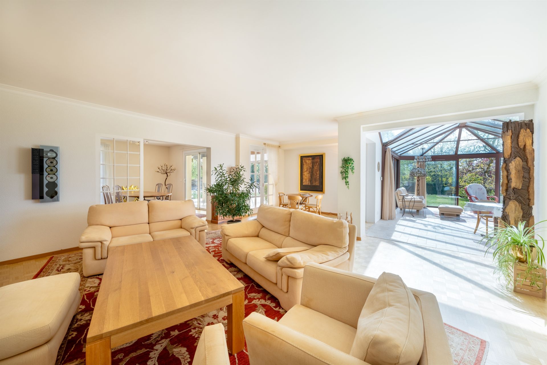 luxury house 8 Rooms for sale on CHENS SUR LEMAN (74140)