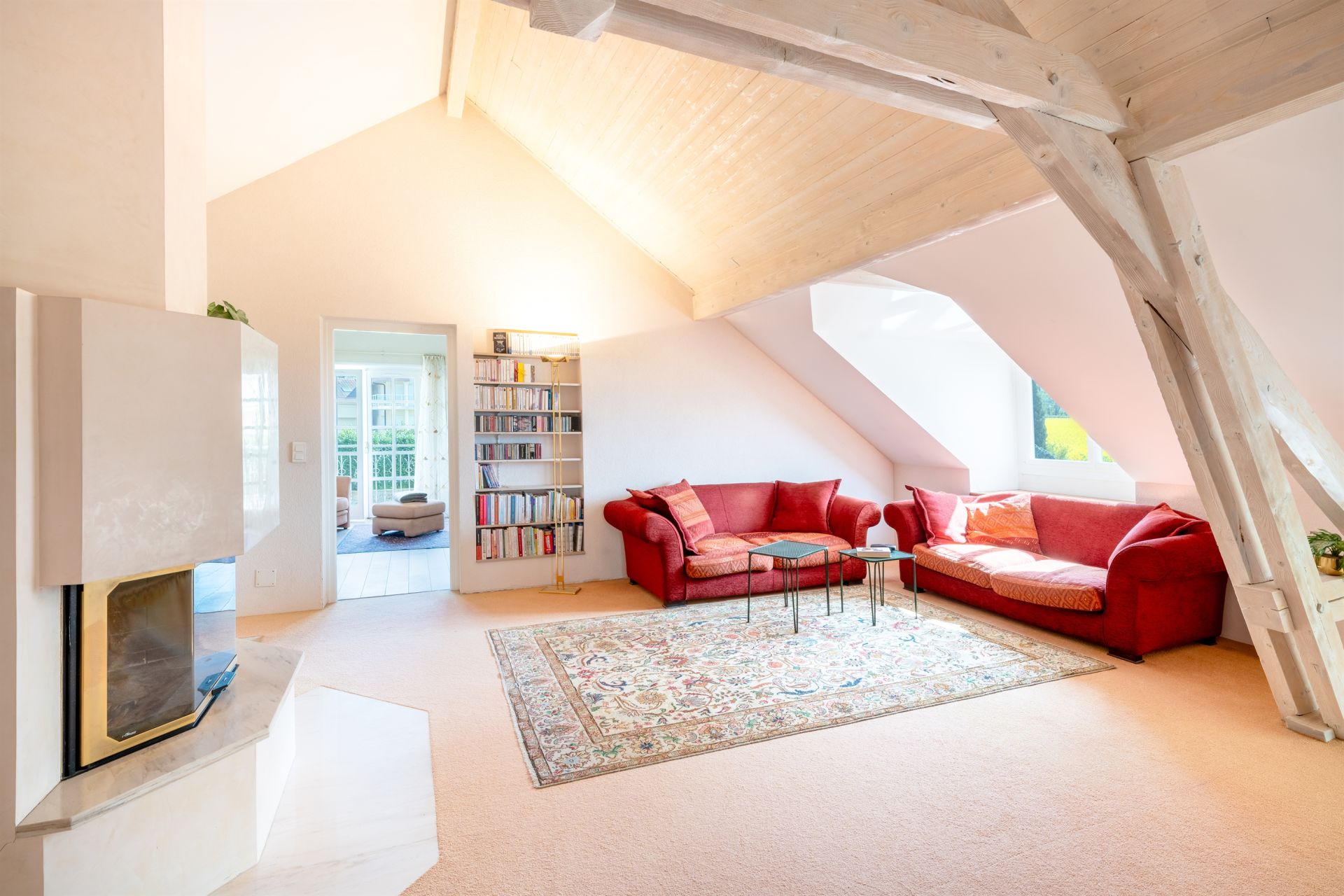 luxury house 8 Rooms for sale on CHENS SUR LEMAN (74140)