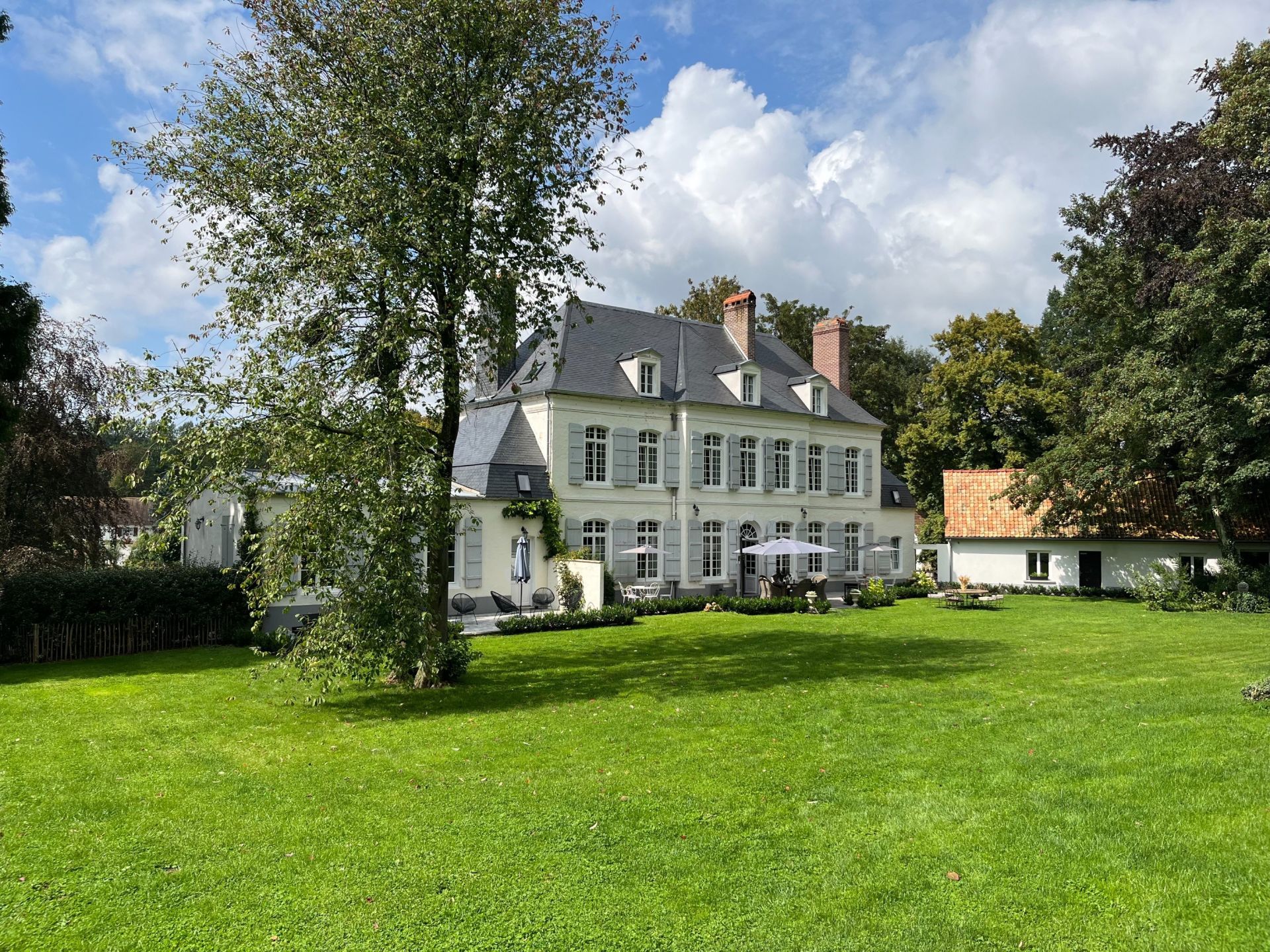 mansion (hôtel particulier) 15 Rooms for sale on MONTREUIL (62170)