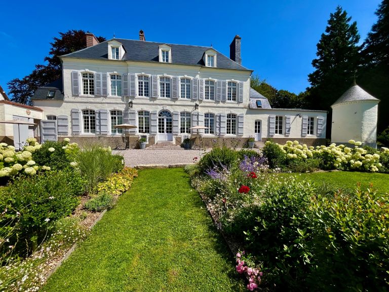 mansion (hôtel particulier) 15 Rooms for sale on MONTREUIL (62170)