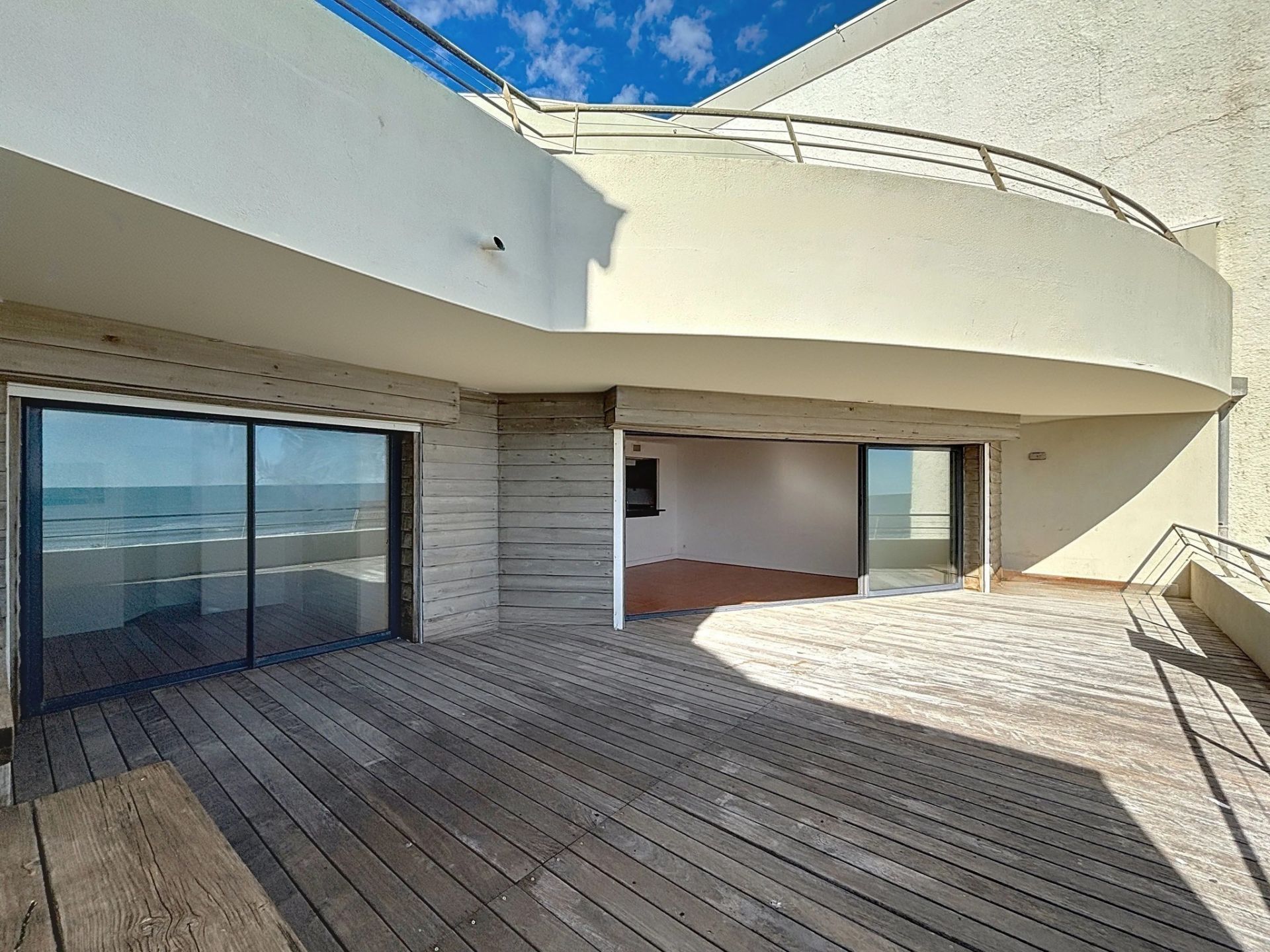 luxury apartment 3 Rooms for sale on CARNON PLAGE (34280)