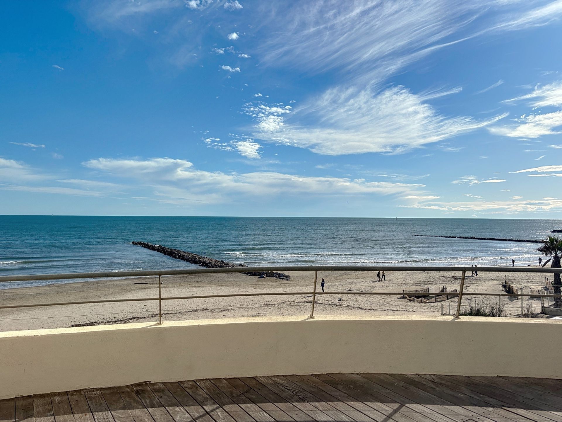 luxury apartment 3 Rooms for sale on CARNON PLAGE (34280)