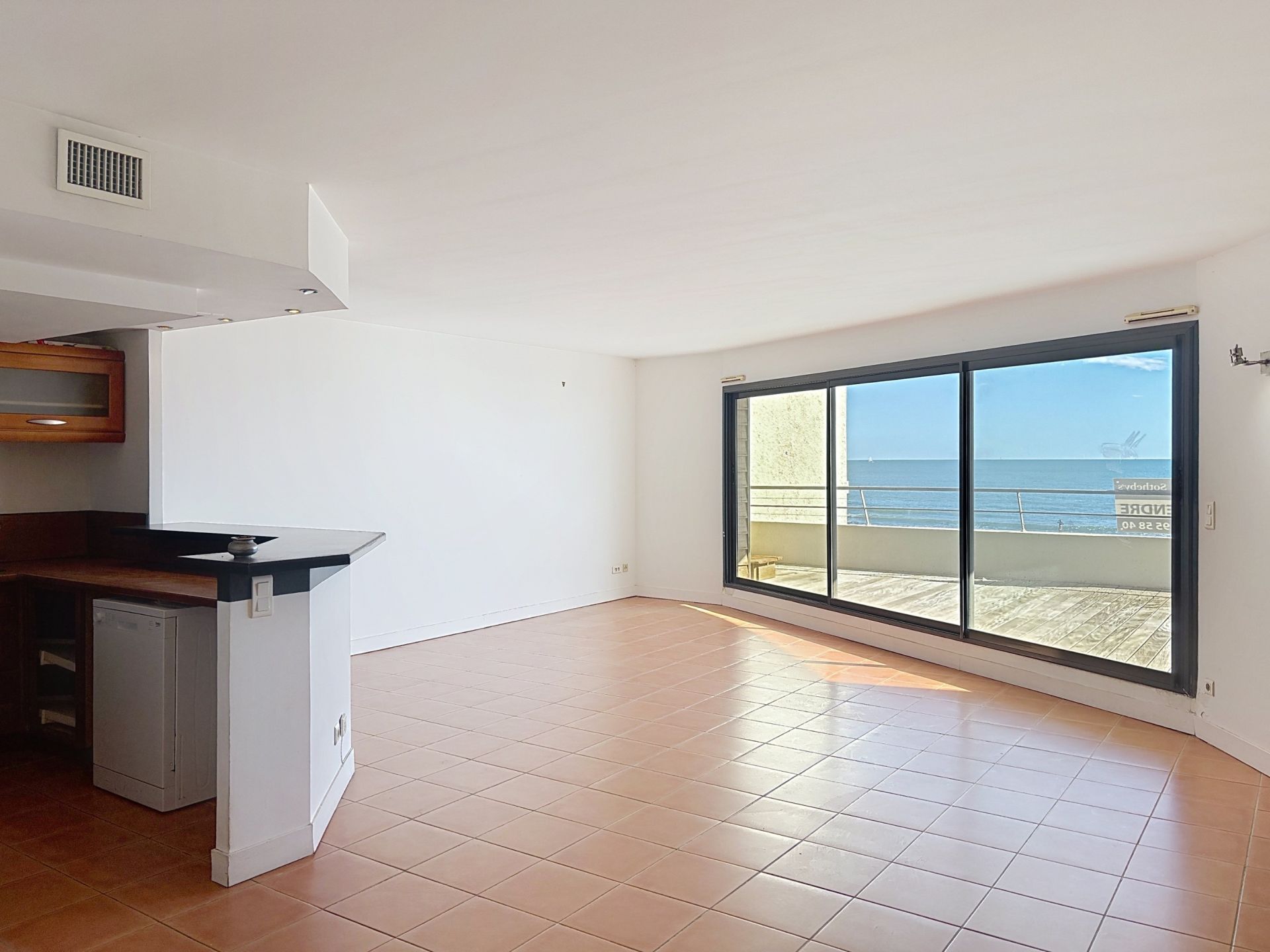 luxury apartment 3 Rooms for sale on CARNON PLAGE (34280)
