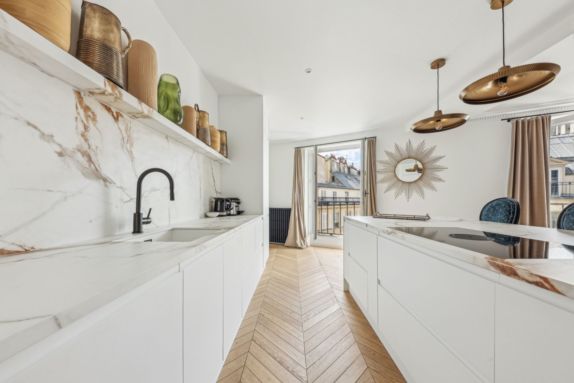 luxury apartment 5 Rooms for sale on PARIS (75008)