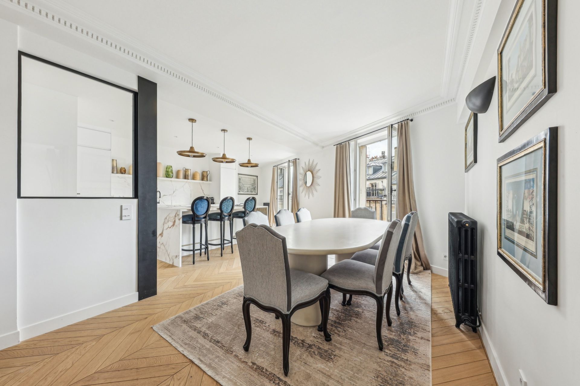 luxury apartment 5 Rooms for sale on PARIS (75008)
