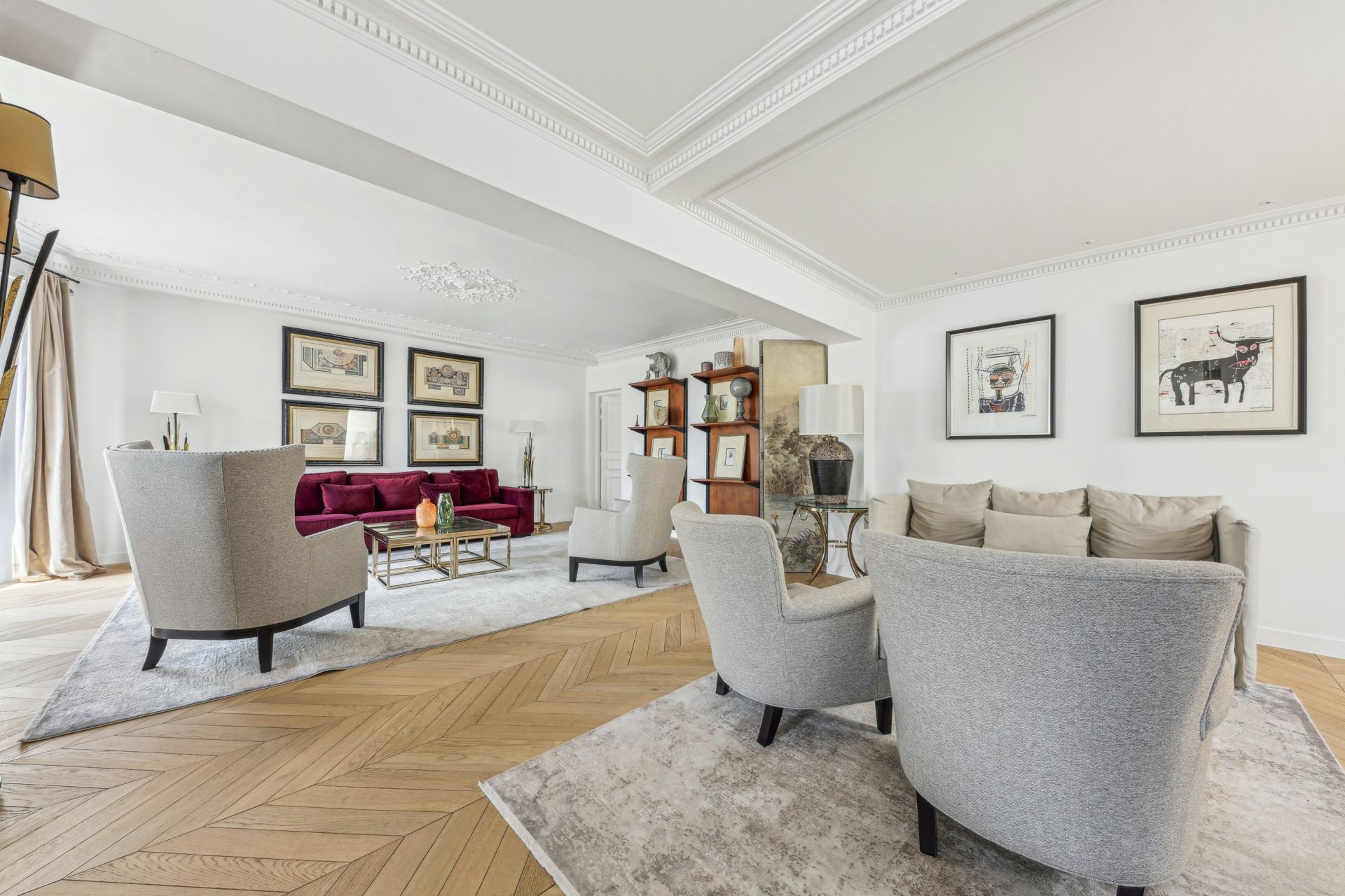 luxury apartment 5 Rooms for sale on PARIS (75008)