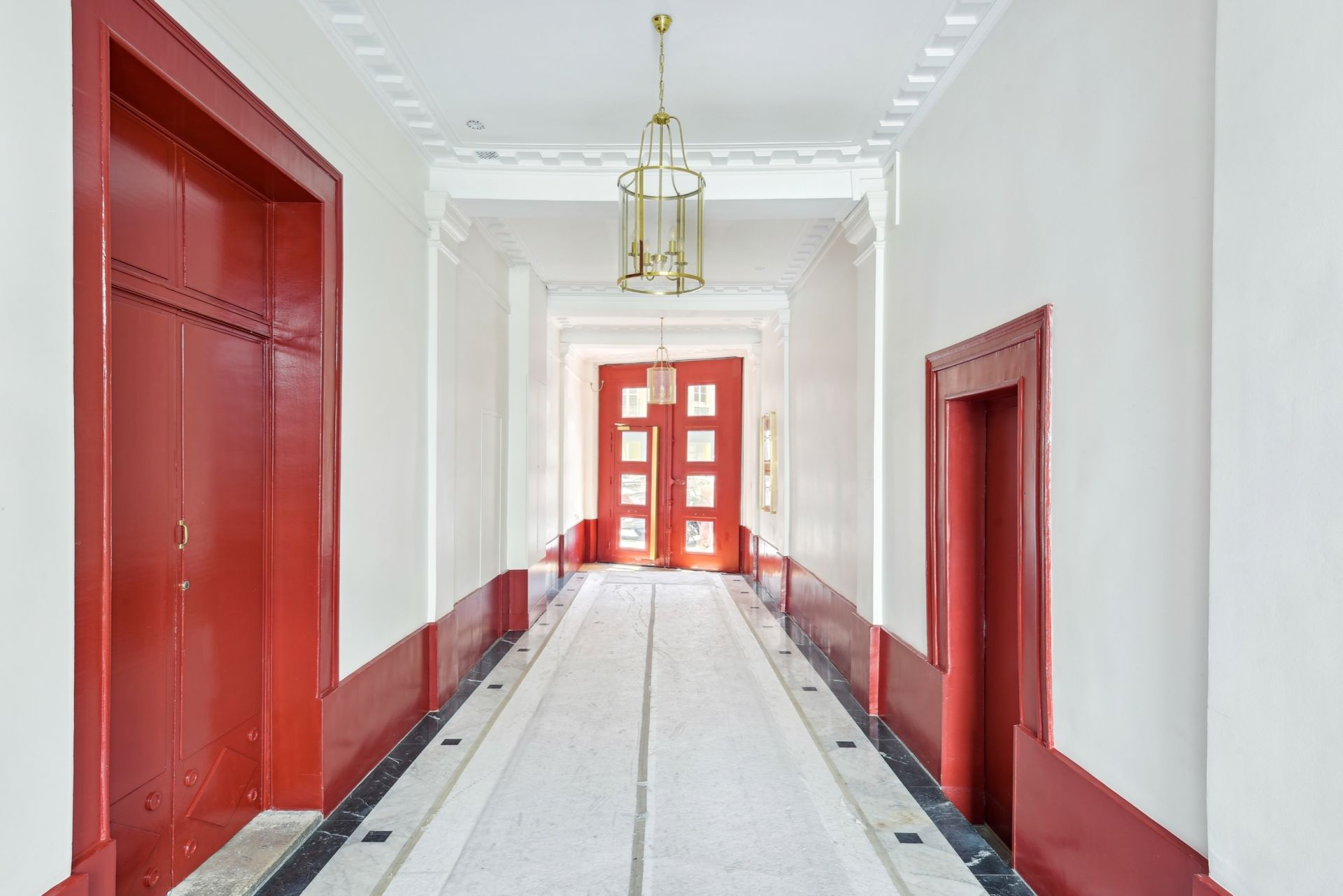 luxury apartment 5 Rooms for sale on PARIS (75008)