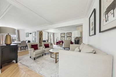 Sale Luxury apartment Paris 8 5 Rooms 170 m²