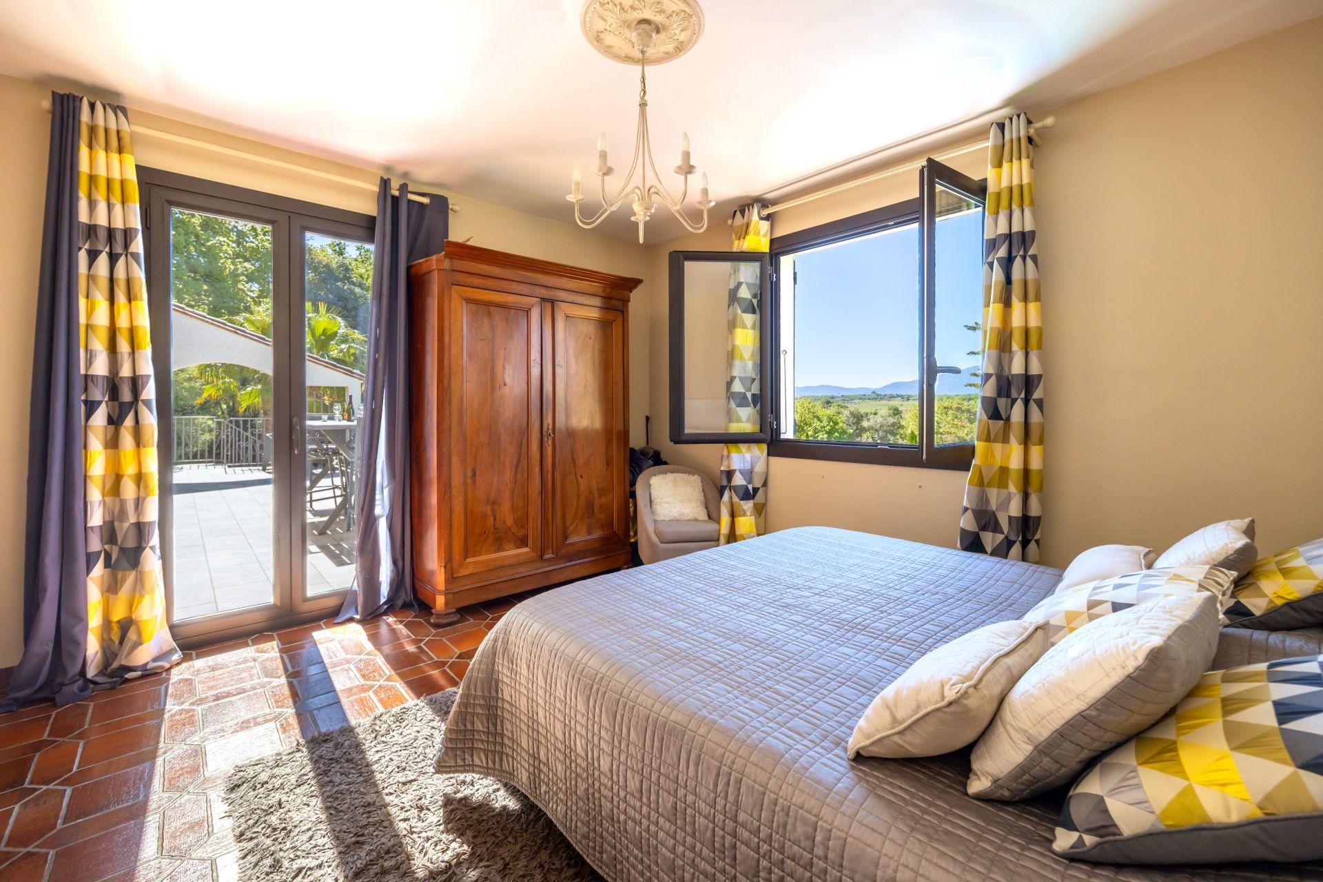 luxury house 4 Rooms for sale on THUIR (66300)