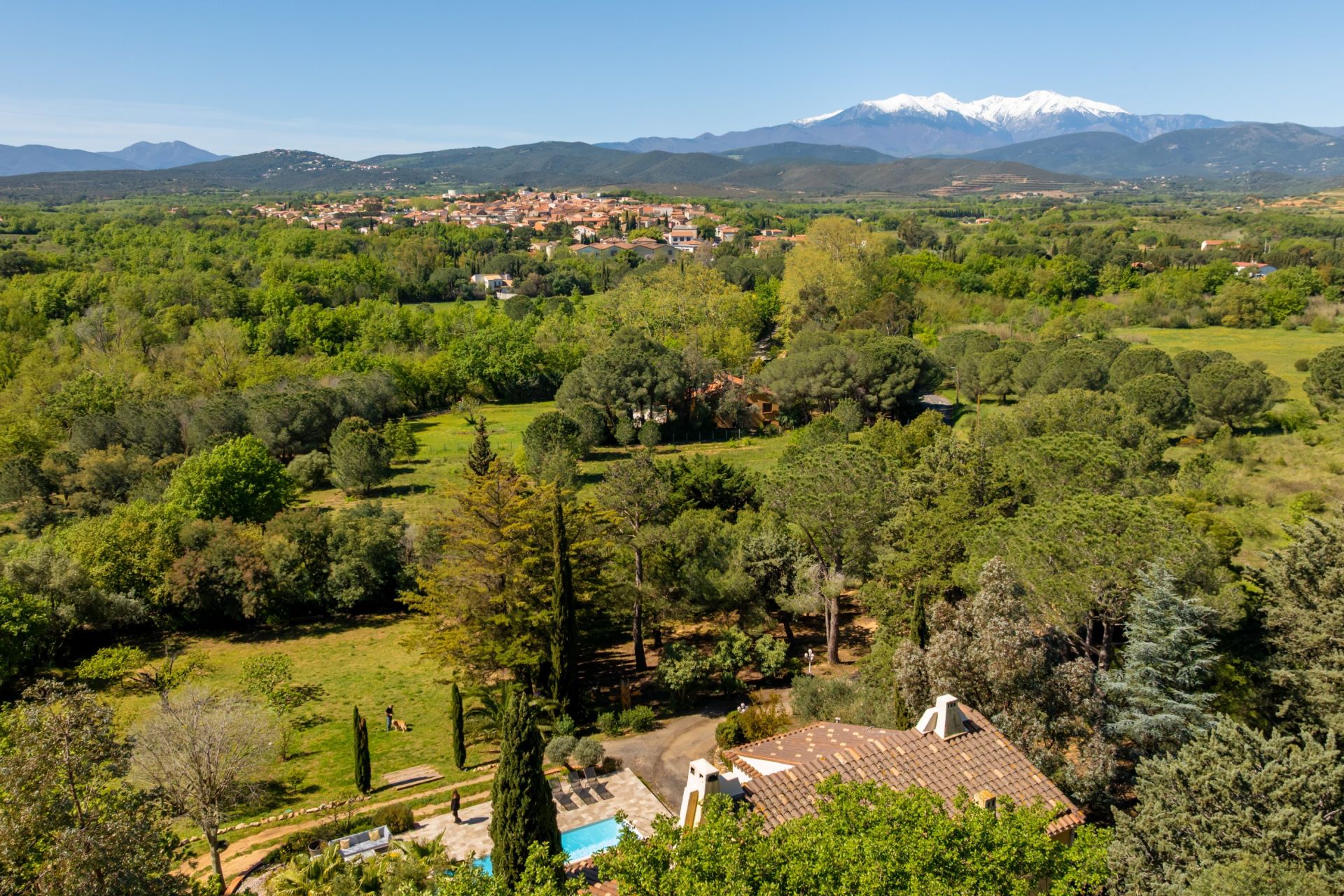 luxury house 4 Rooms for sale on THUIR (66300)