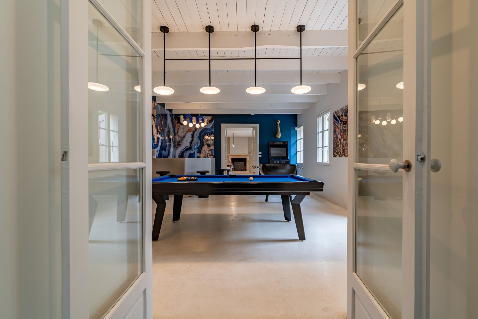 luxury property 14 Rooms for sale on MONTPELLIER (34000)