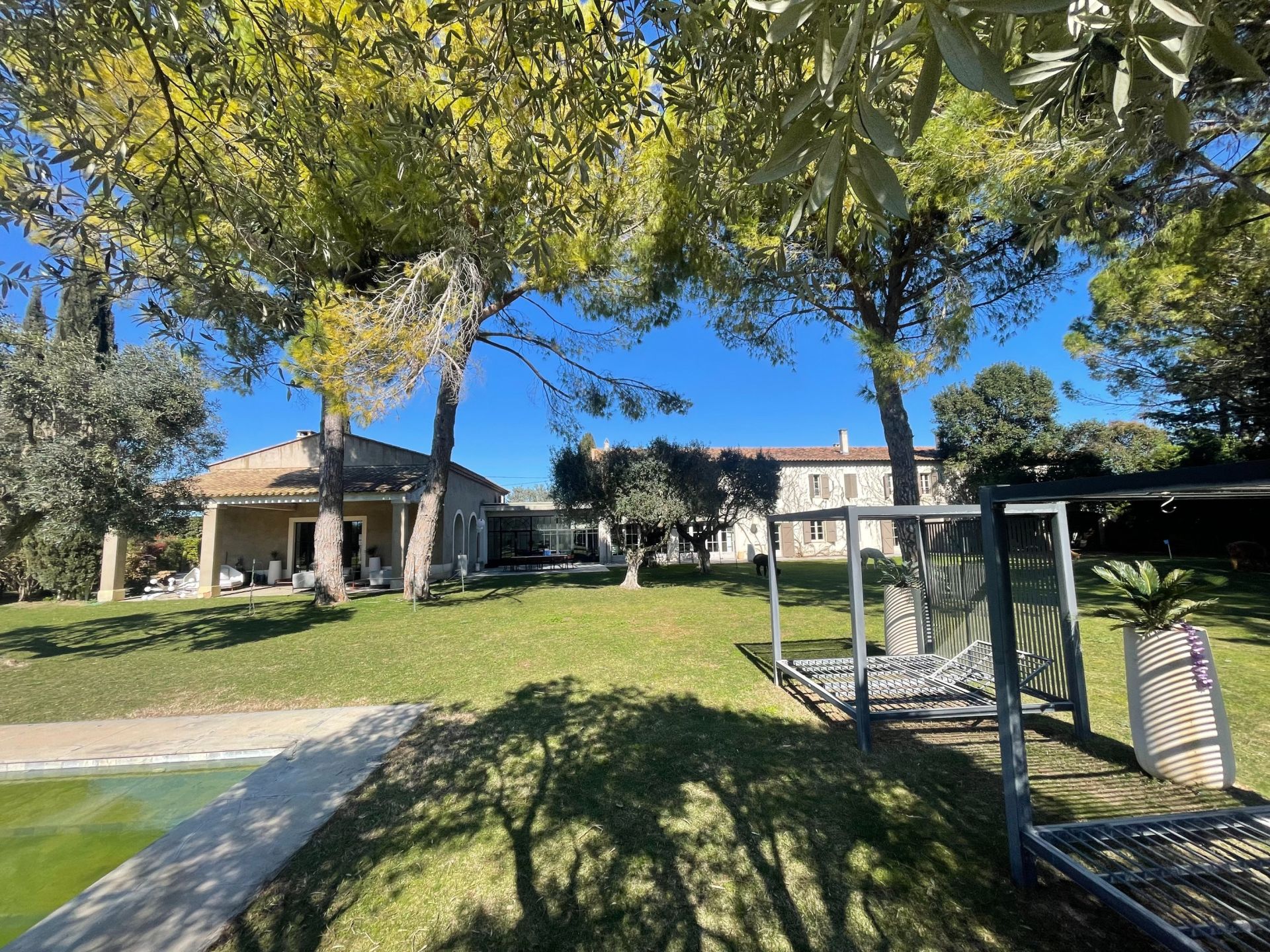 luxury property 14 Rooms for sale on MONTPELLIER (34000)