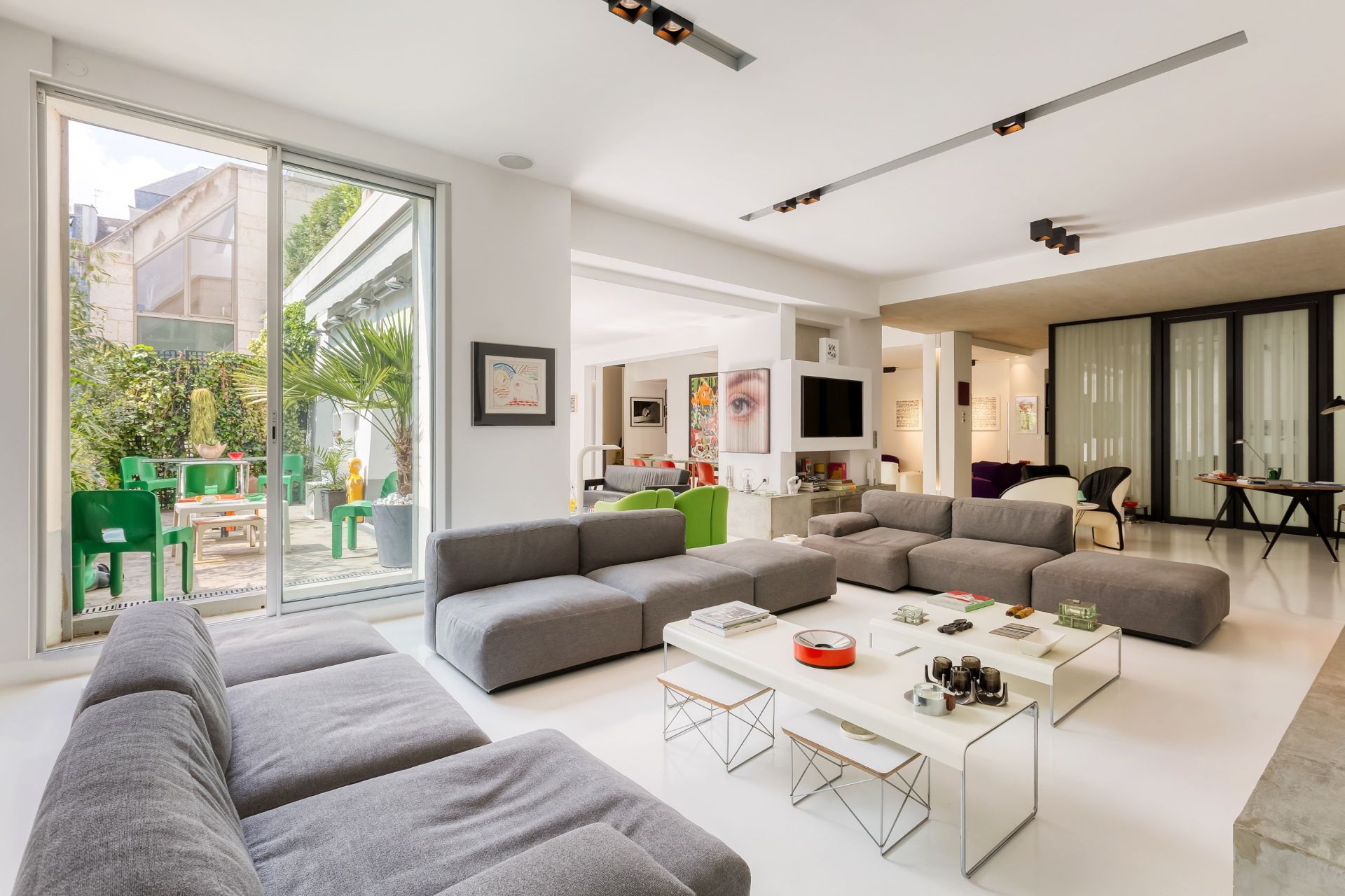 luxury apartment 6 Rooms for sale on PARIS (75003)