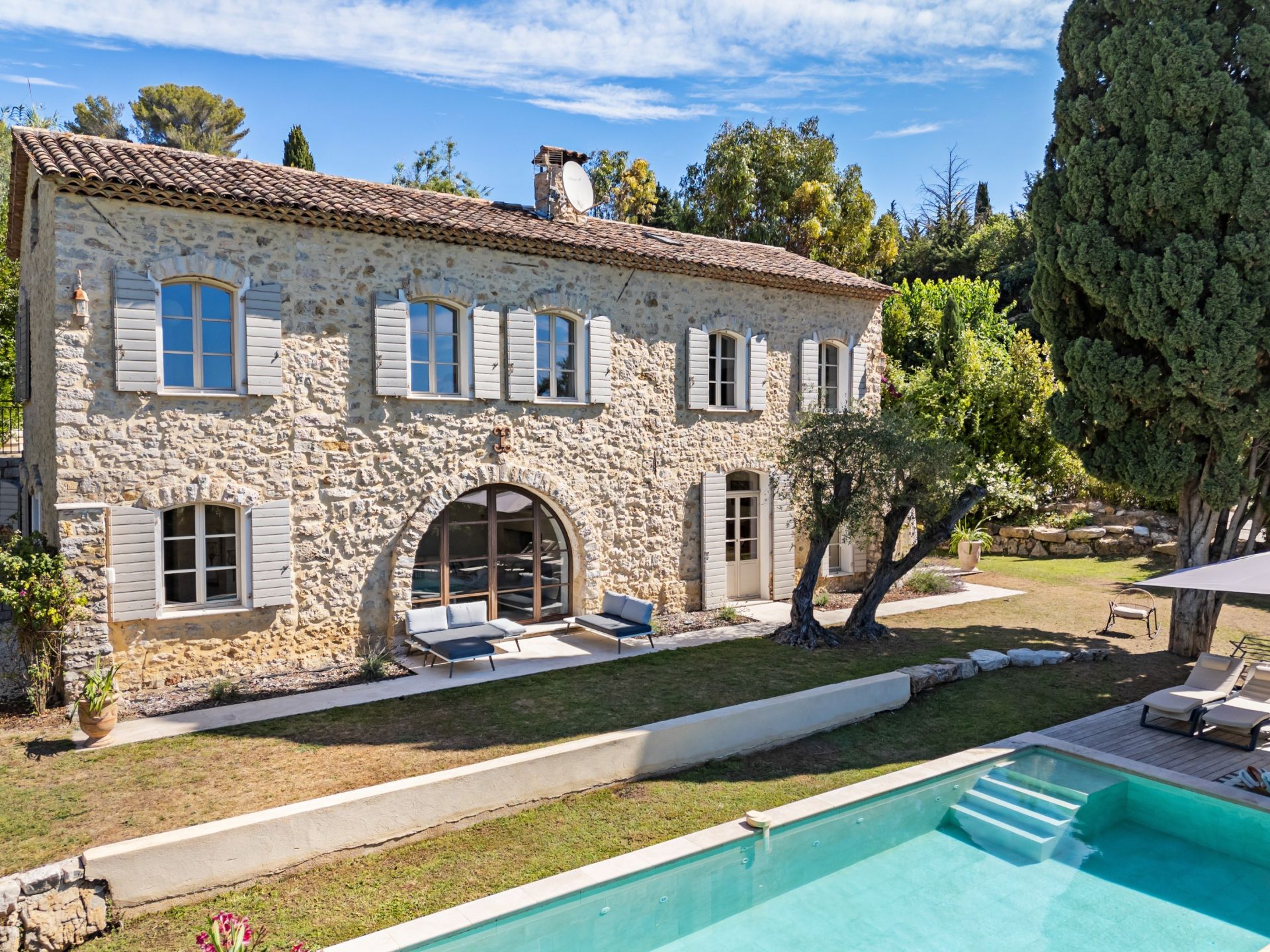 Sale Luxury provencale house Mougins 10 Rooms 700 m²