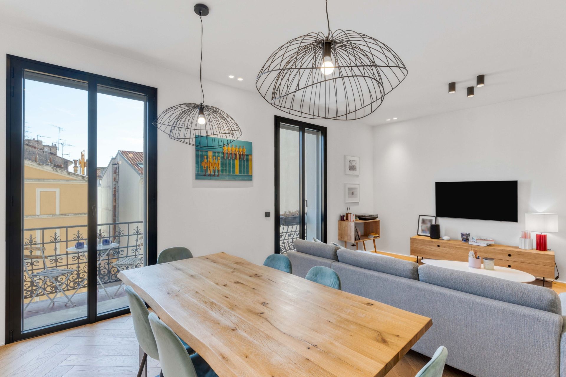 luxury apartment 3 Rooms for sale on CANNES (06400)