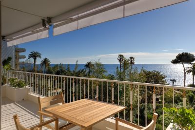 Sale Luxury apartment Cannes 4 Rooms 102 m²