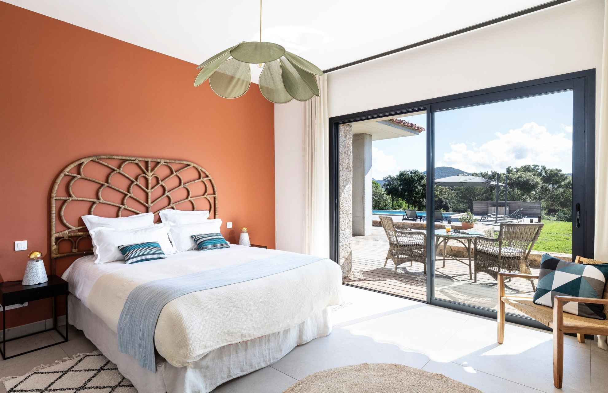luxury villa 7 Rooms for sale on PIANOTTOLI CALDARELLO (20131)