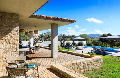 Sale Luxury villa Pianottoli-Caldarello 7&nbsp;Rooms 226&nbsp;m²