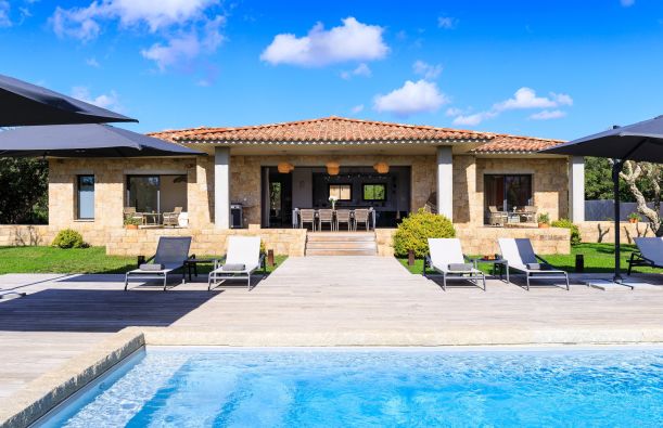 Sale Luxury villa Pianottoli-Caldarello 7&nbsp;Rooms 226&nbsp;m²